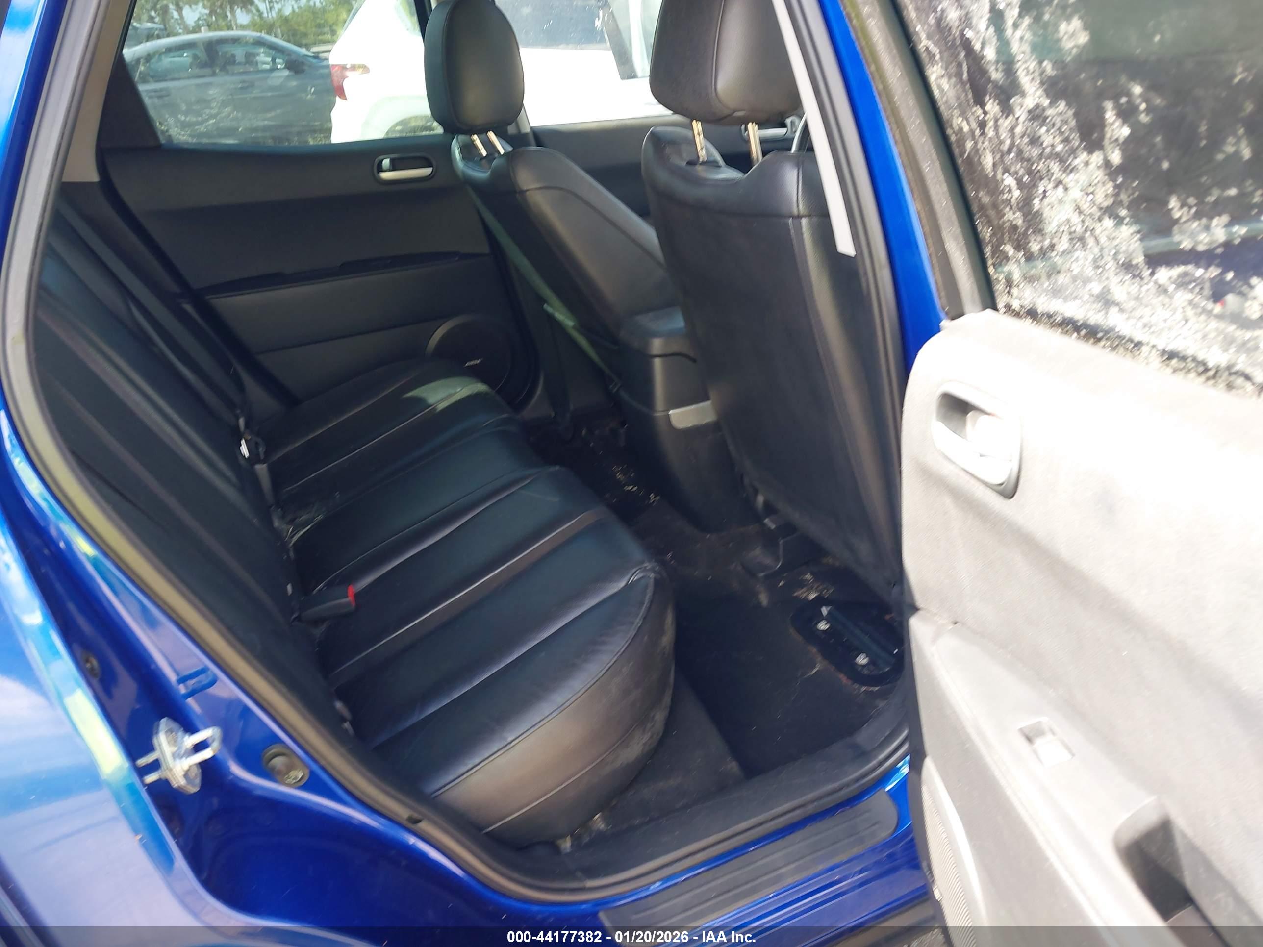 MAZDA CX-7 image 8