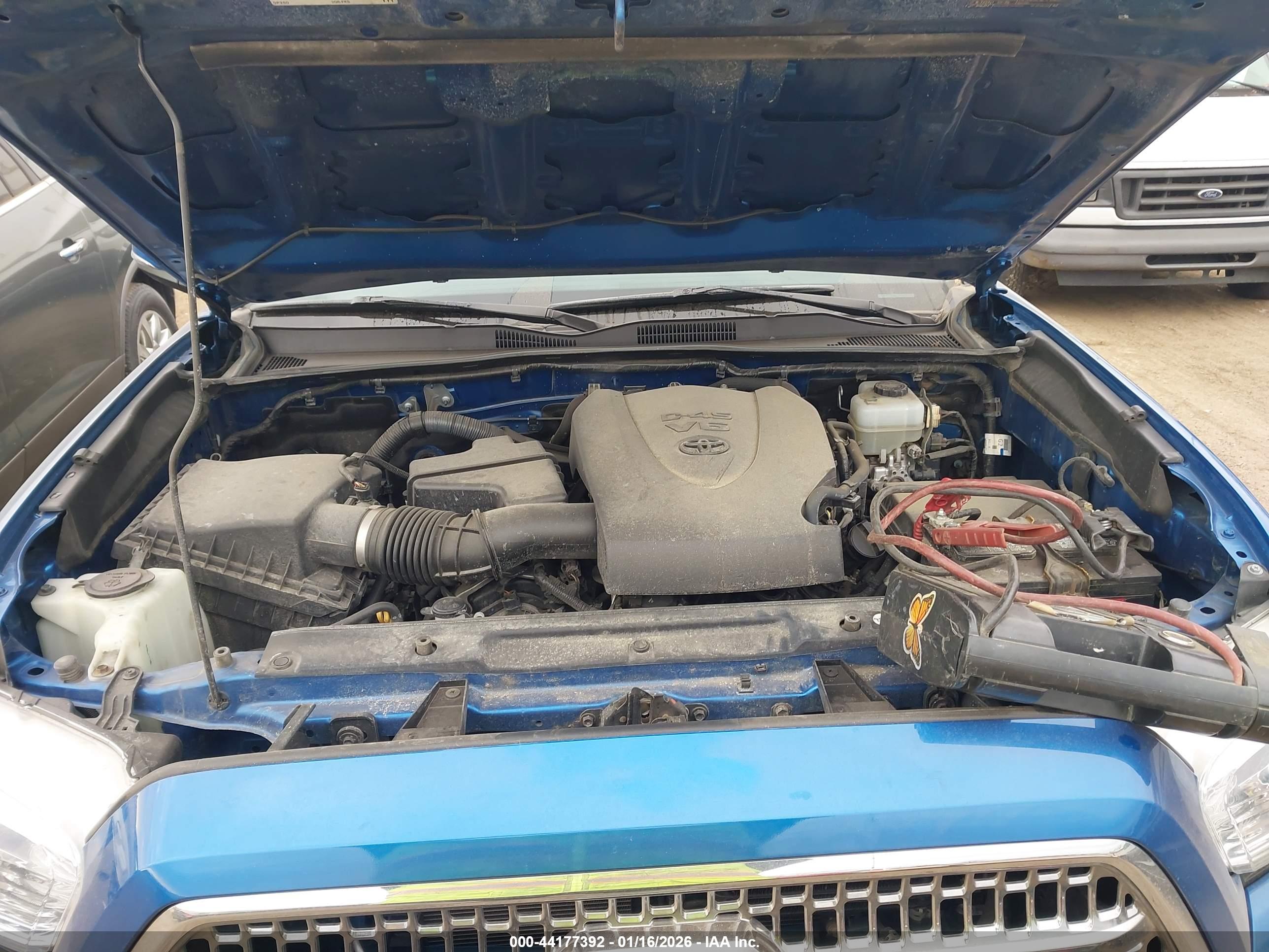 TOYOTA TACOMA image 10