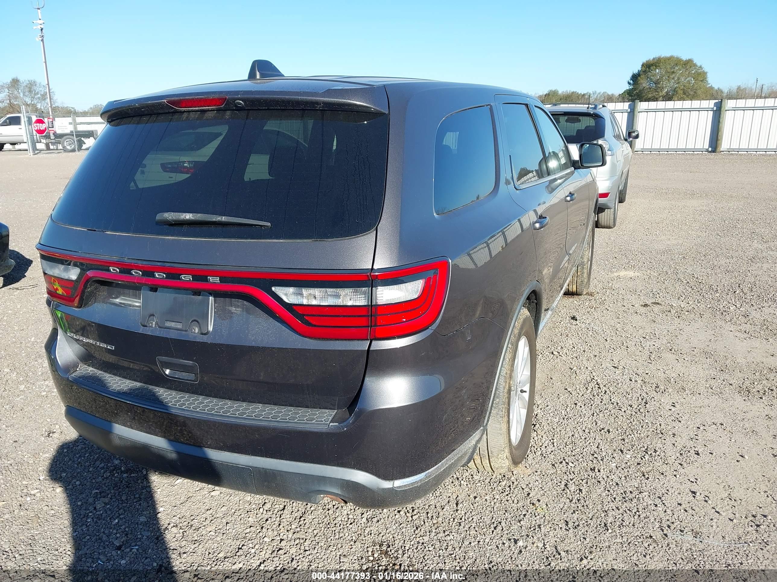 DODGE DURANGO image 6