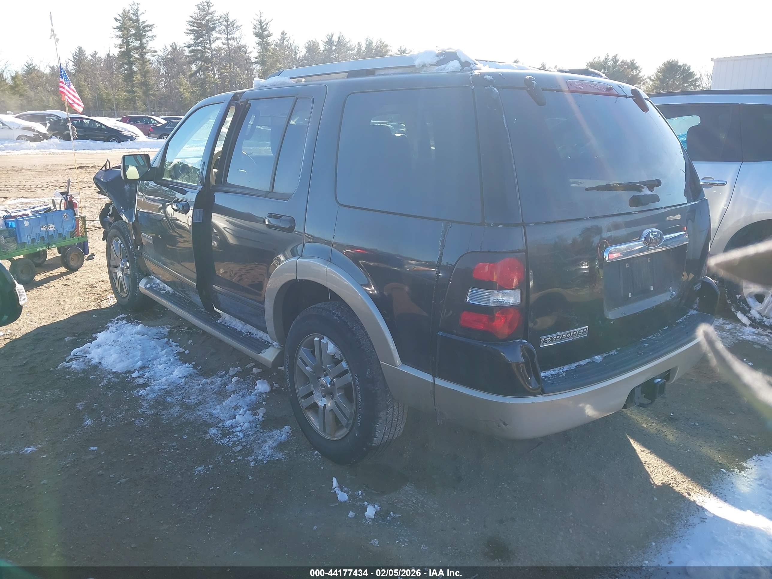 FORD EXPLORER image 3