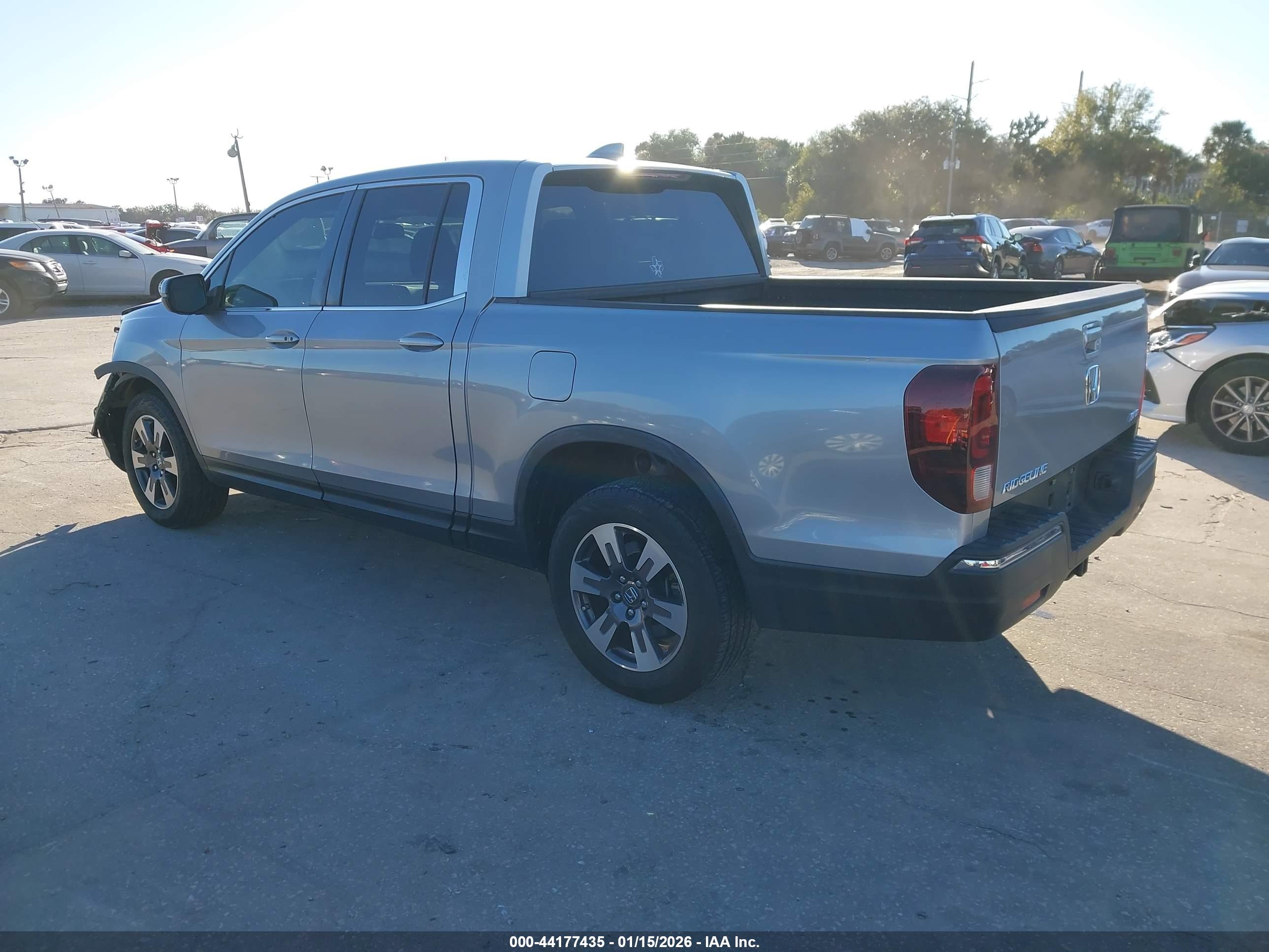 HONDA RIDGELINE image 3