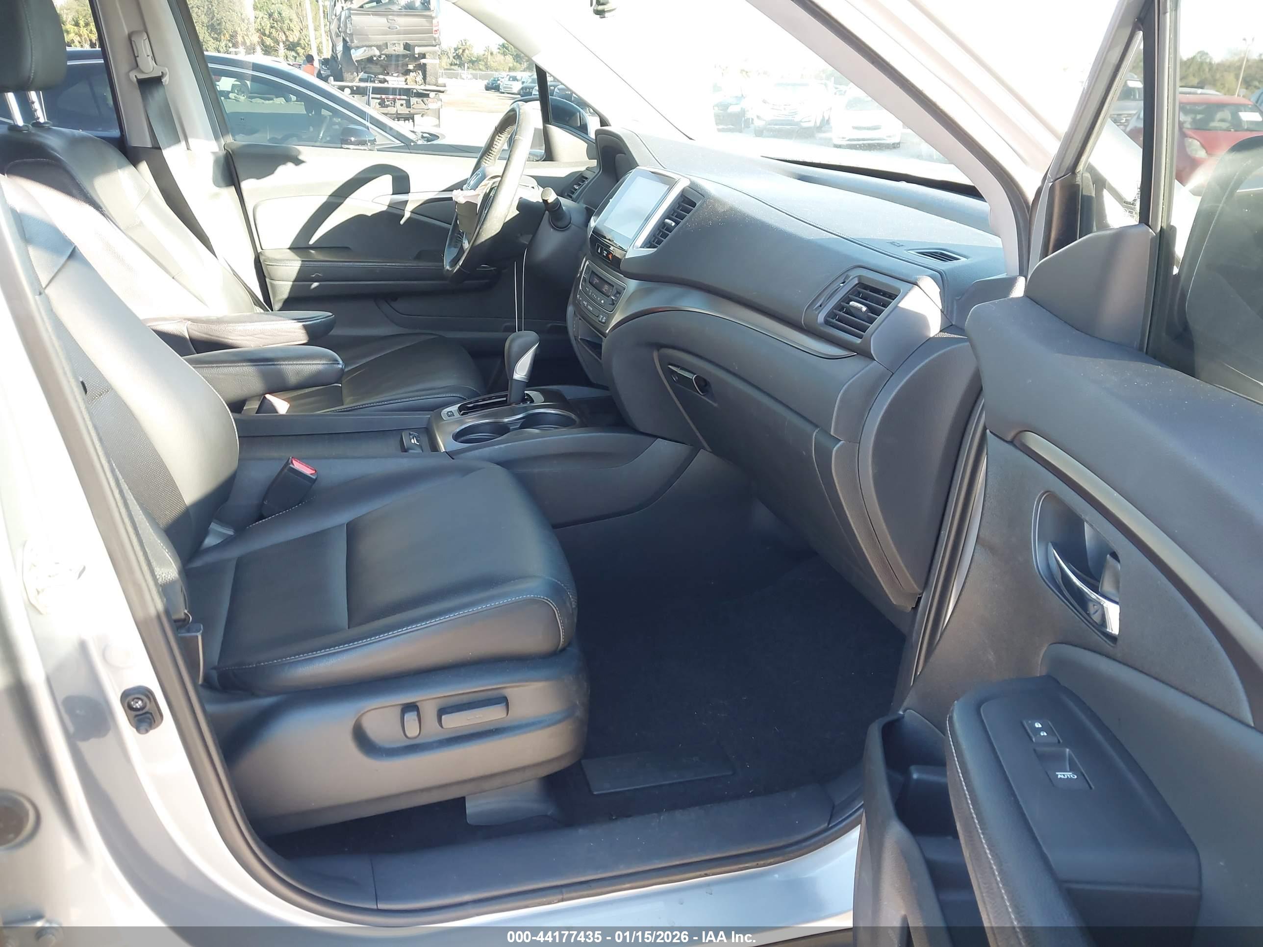 HONDA RIDGELINE image 5