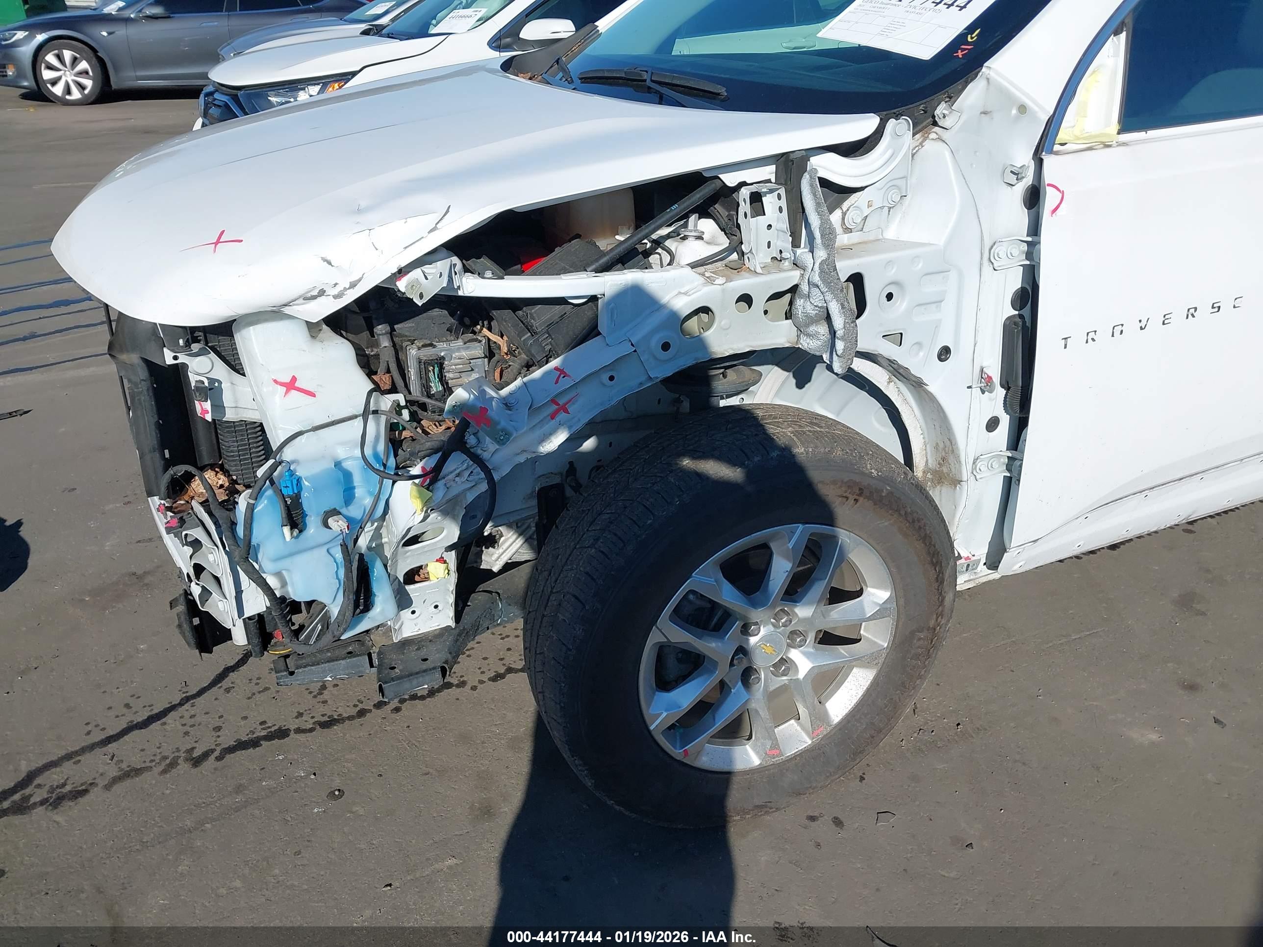 CHEVROLET TRAVERSE image 6