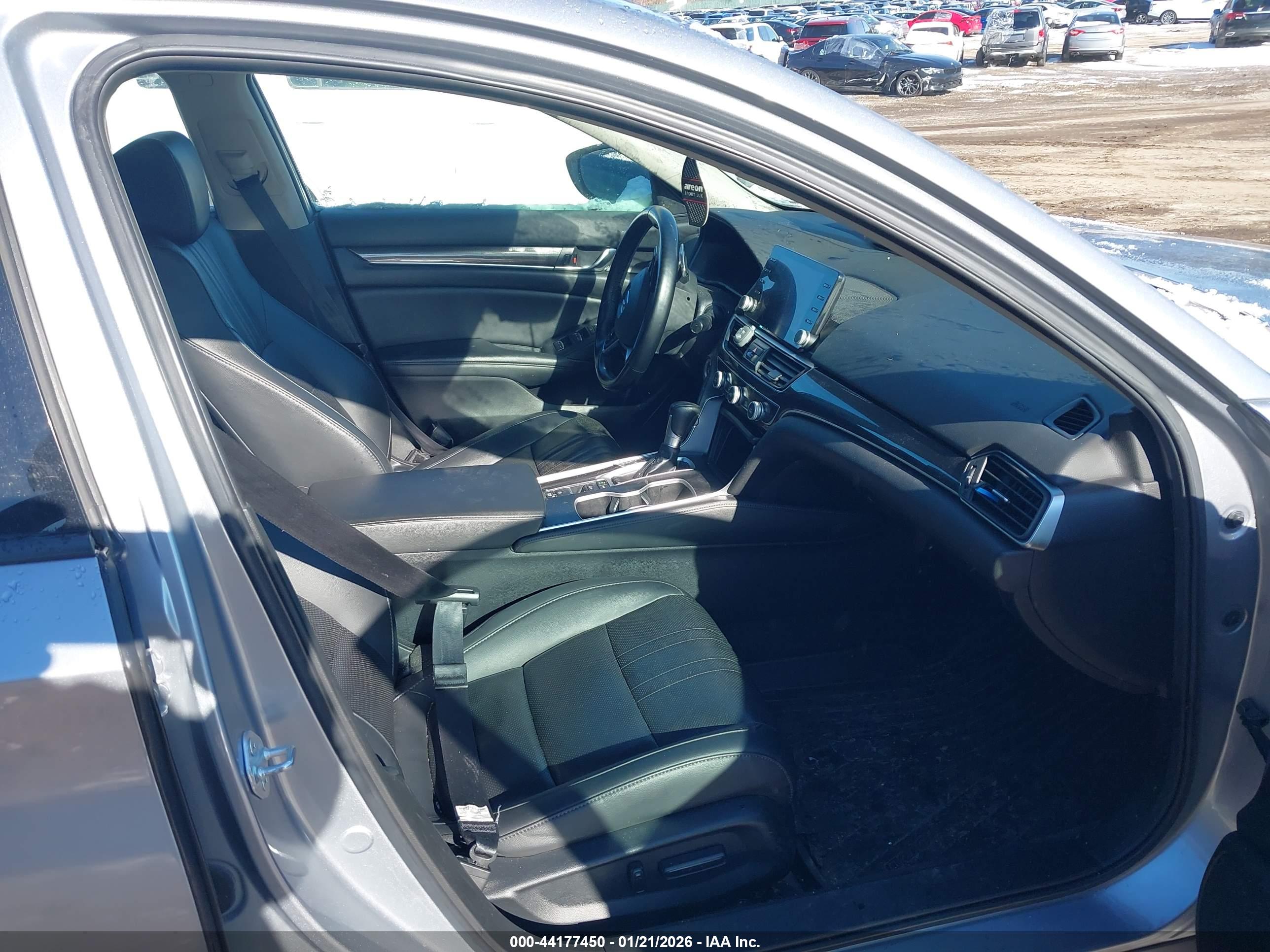 HONDA ACCORD image 5