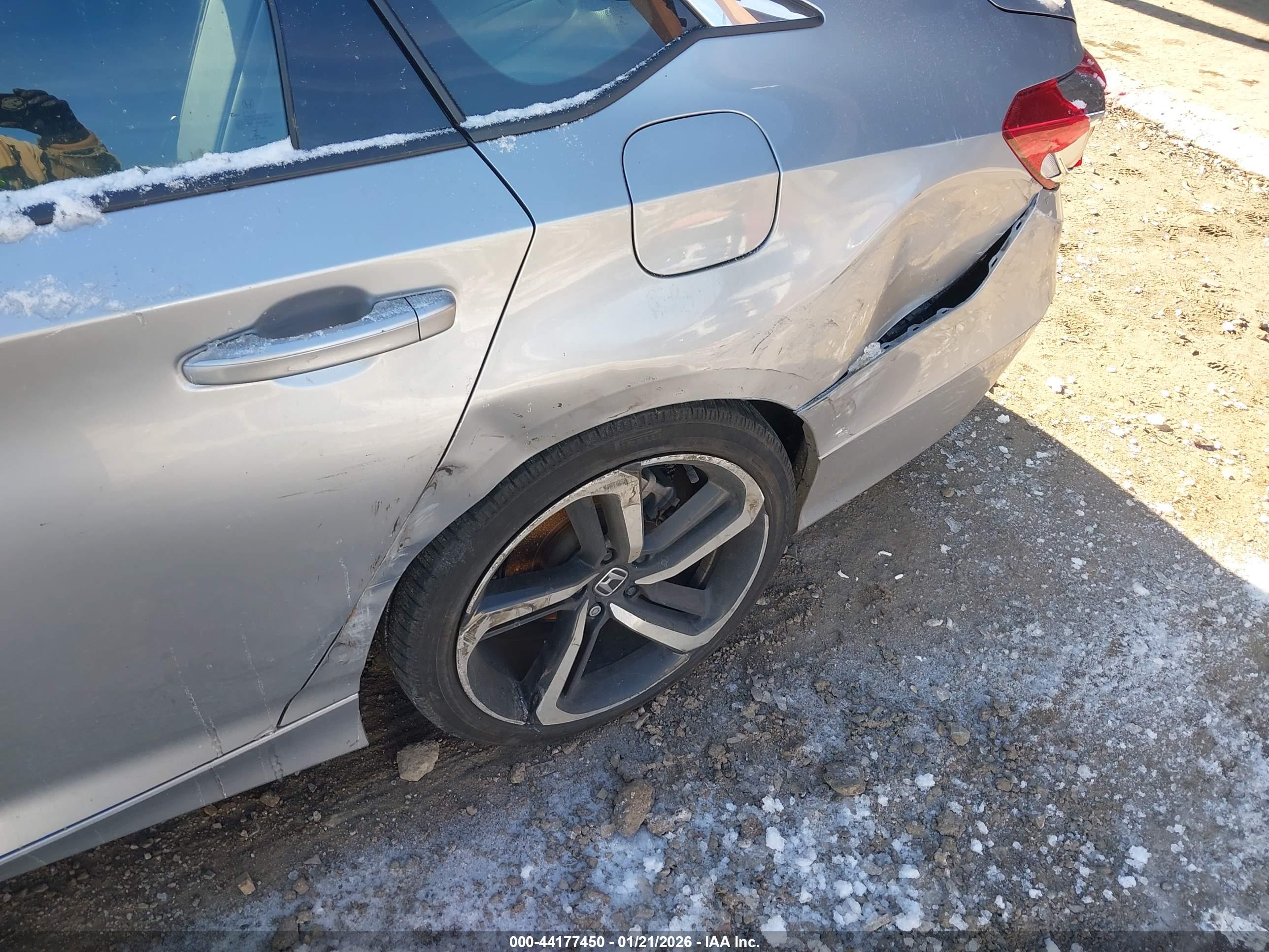 HONDA ACCORD image 6