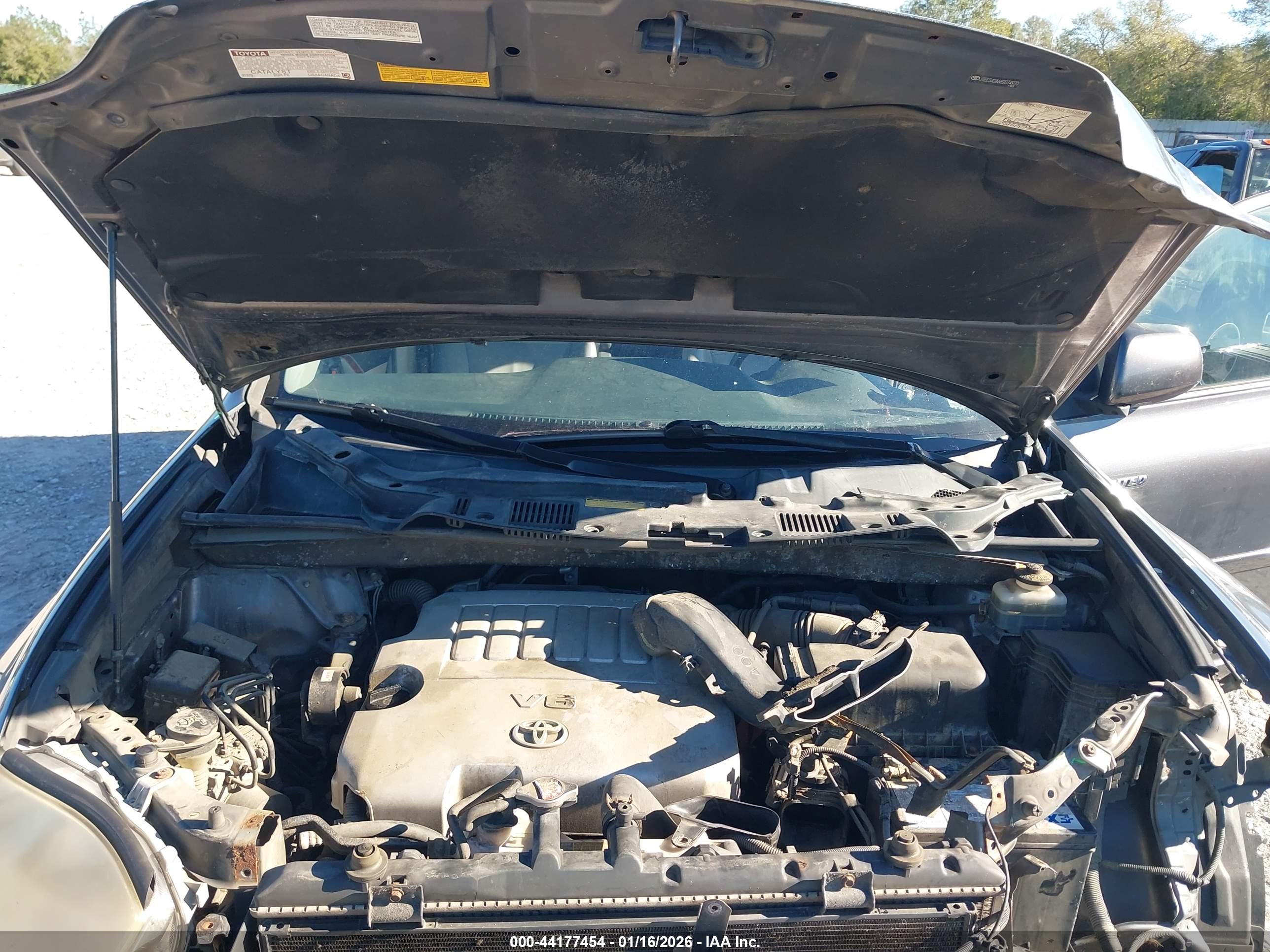TOYOTA HIGHLANDER image 10