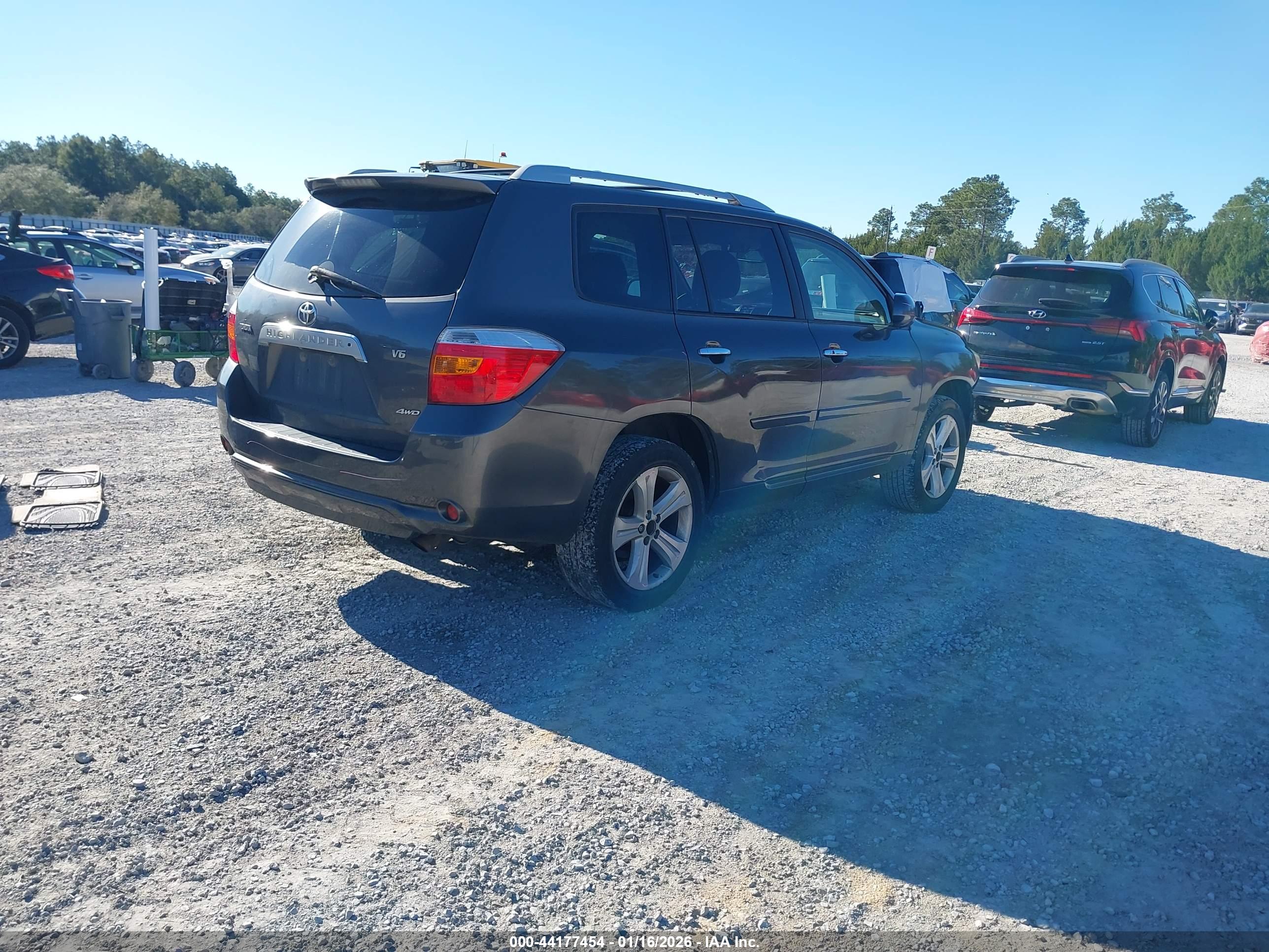 TOYOTA HIGHLANDER image 4
