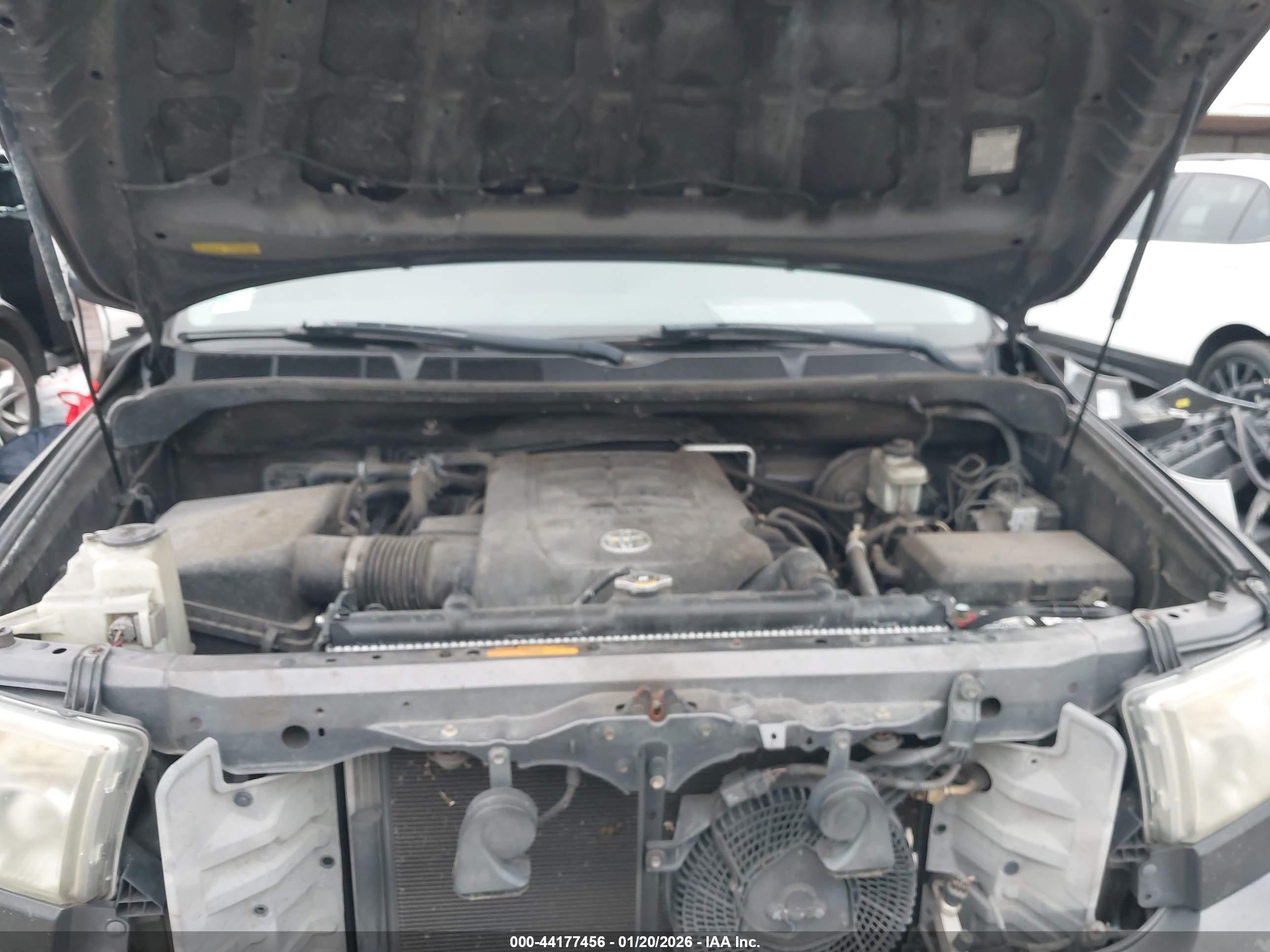 TOYOTA SEQUOIA image 10