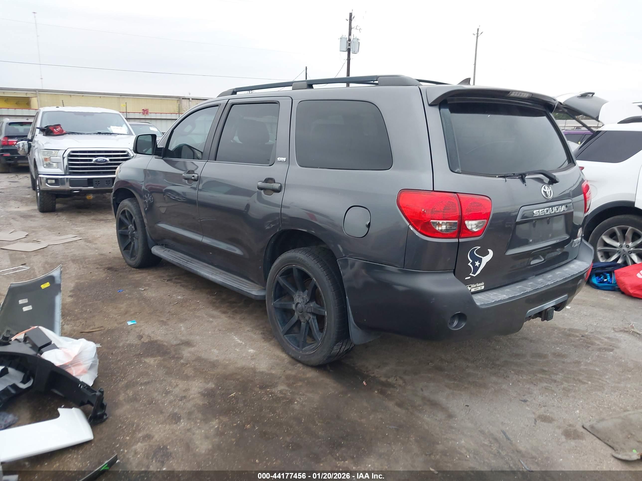TOYOTA SEQUOIA image 3