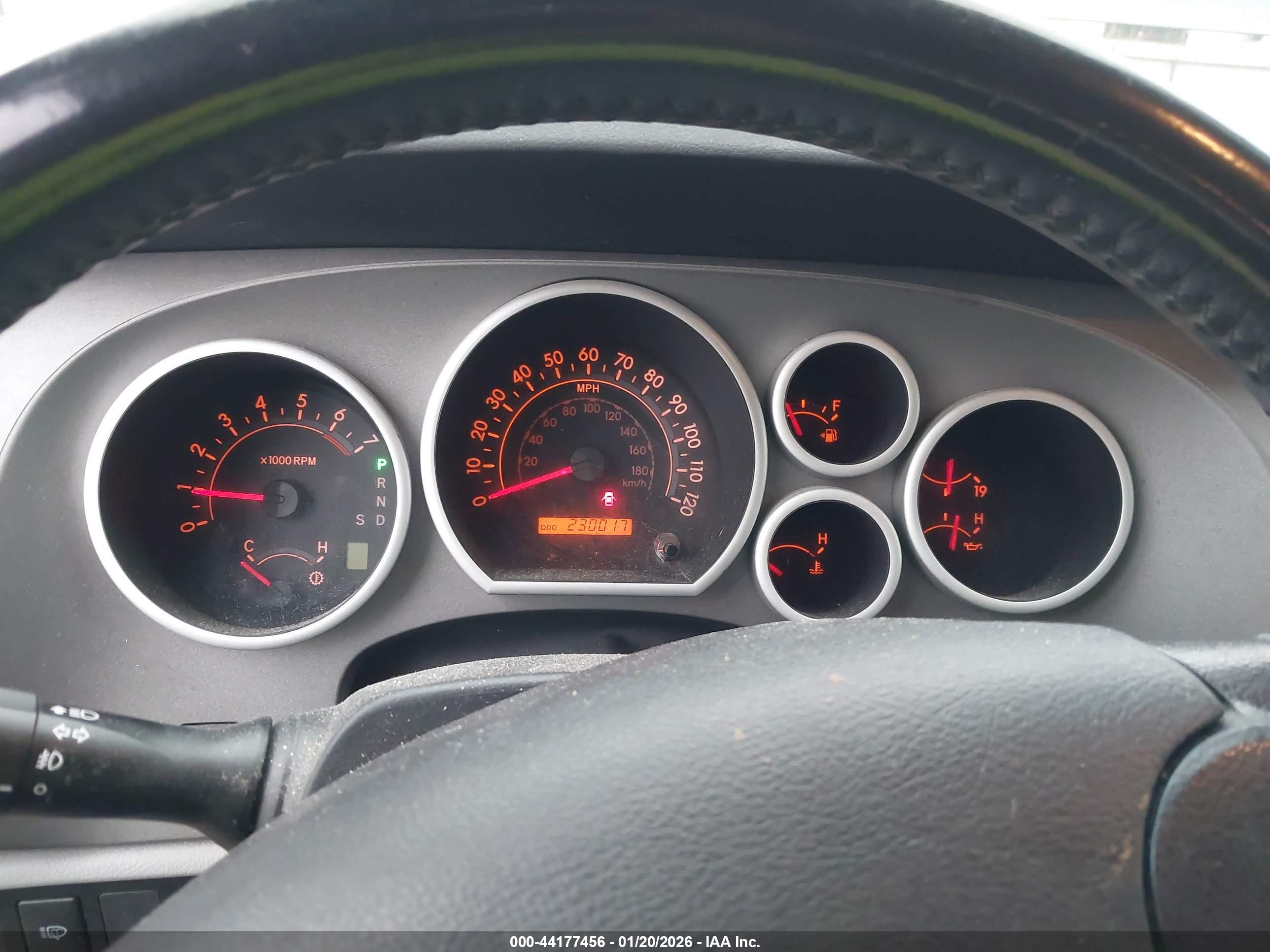 TOYOTA SEQUOIA image 7