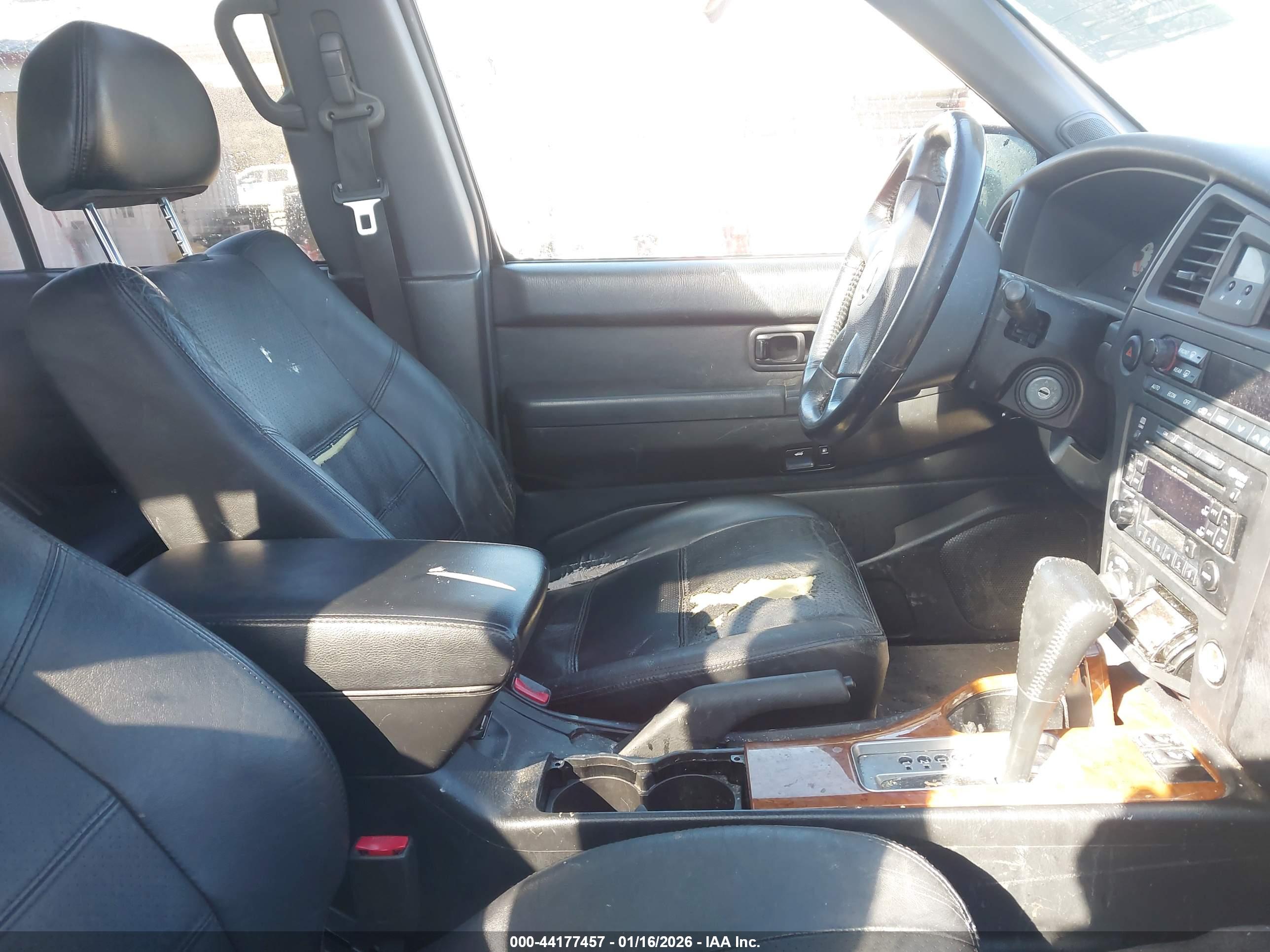 NISSAN PATHFINDER image 5
