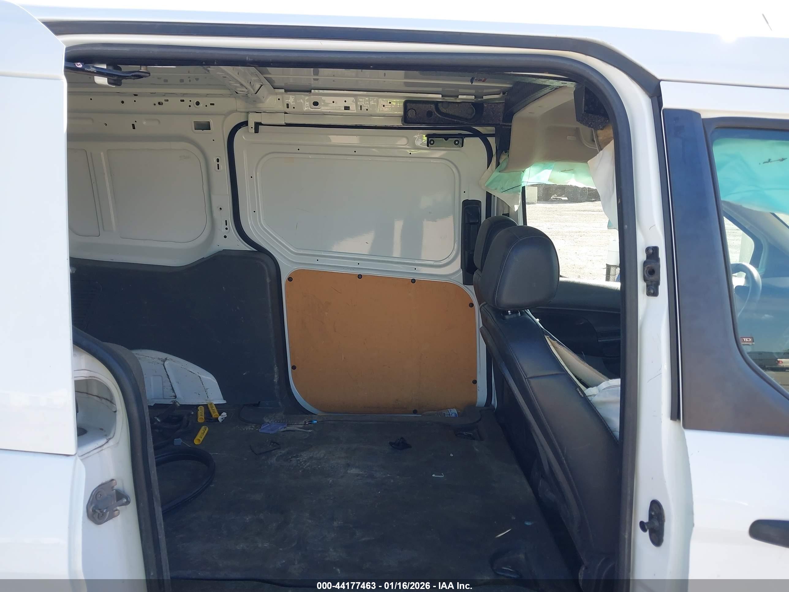 FORD TRANSIT image 8