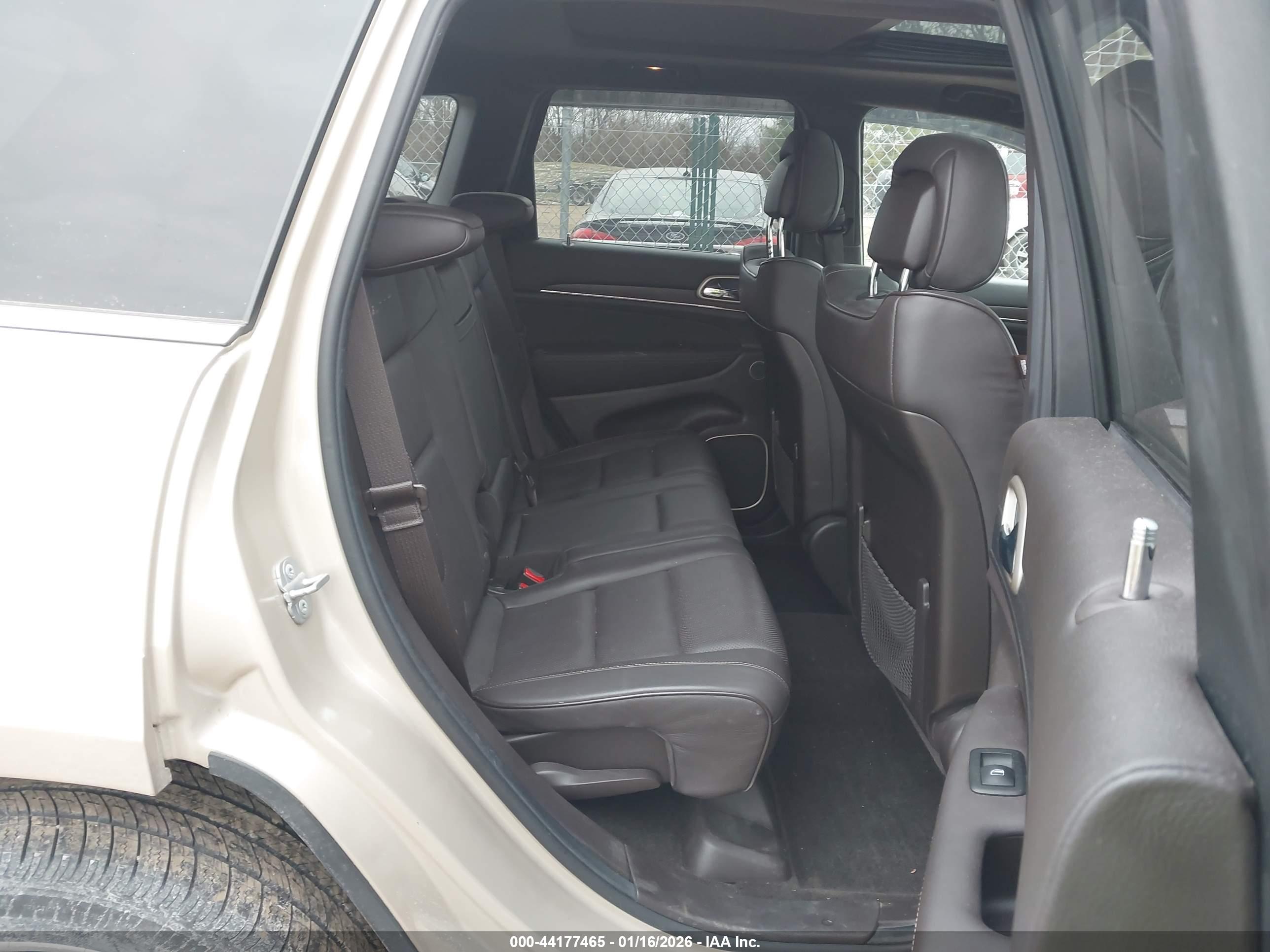JEEP GRAND image 8