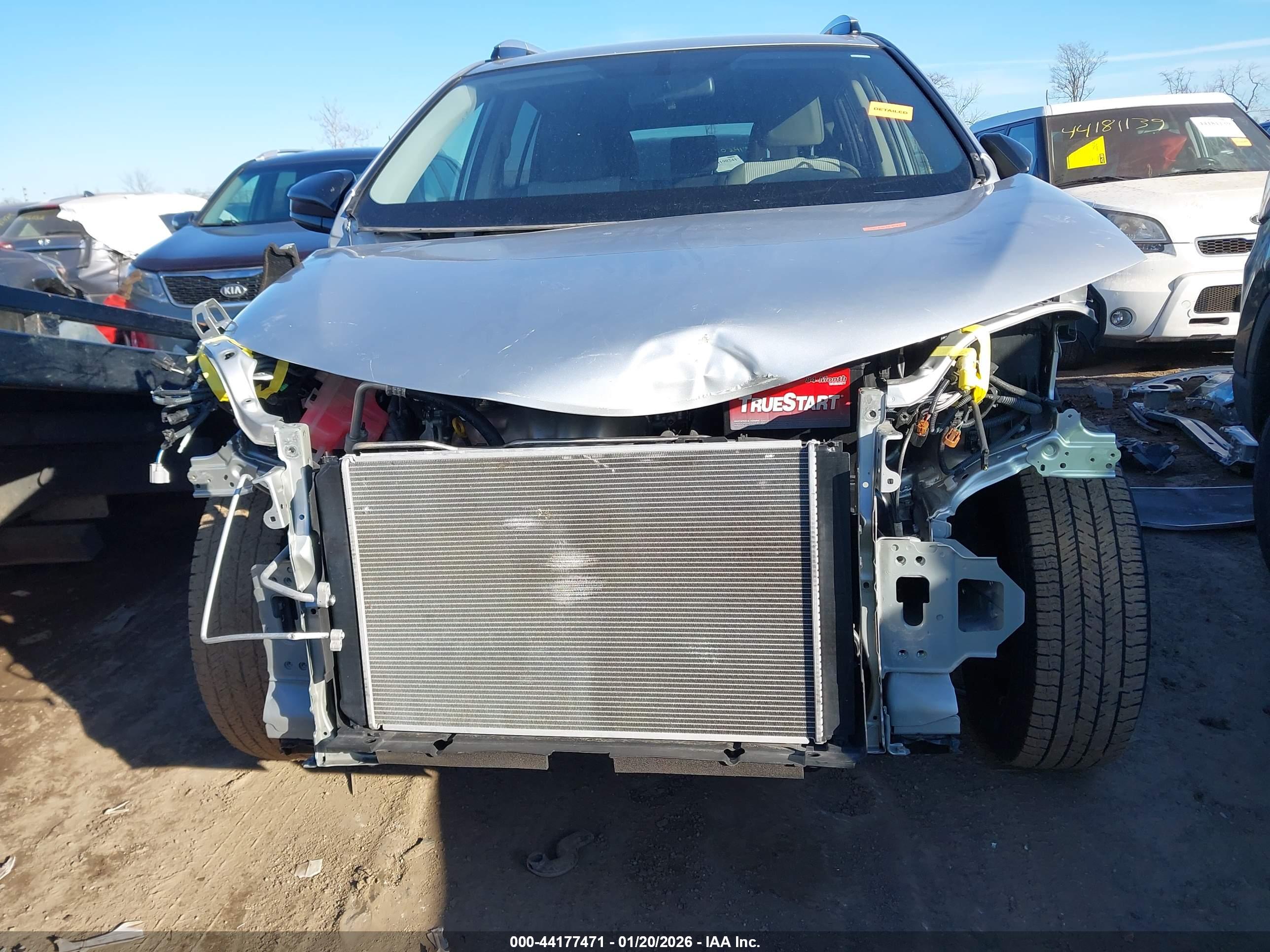 TOYOTA RAV4 image 6