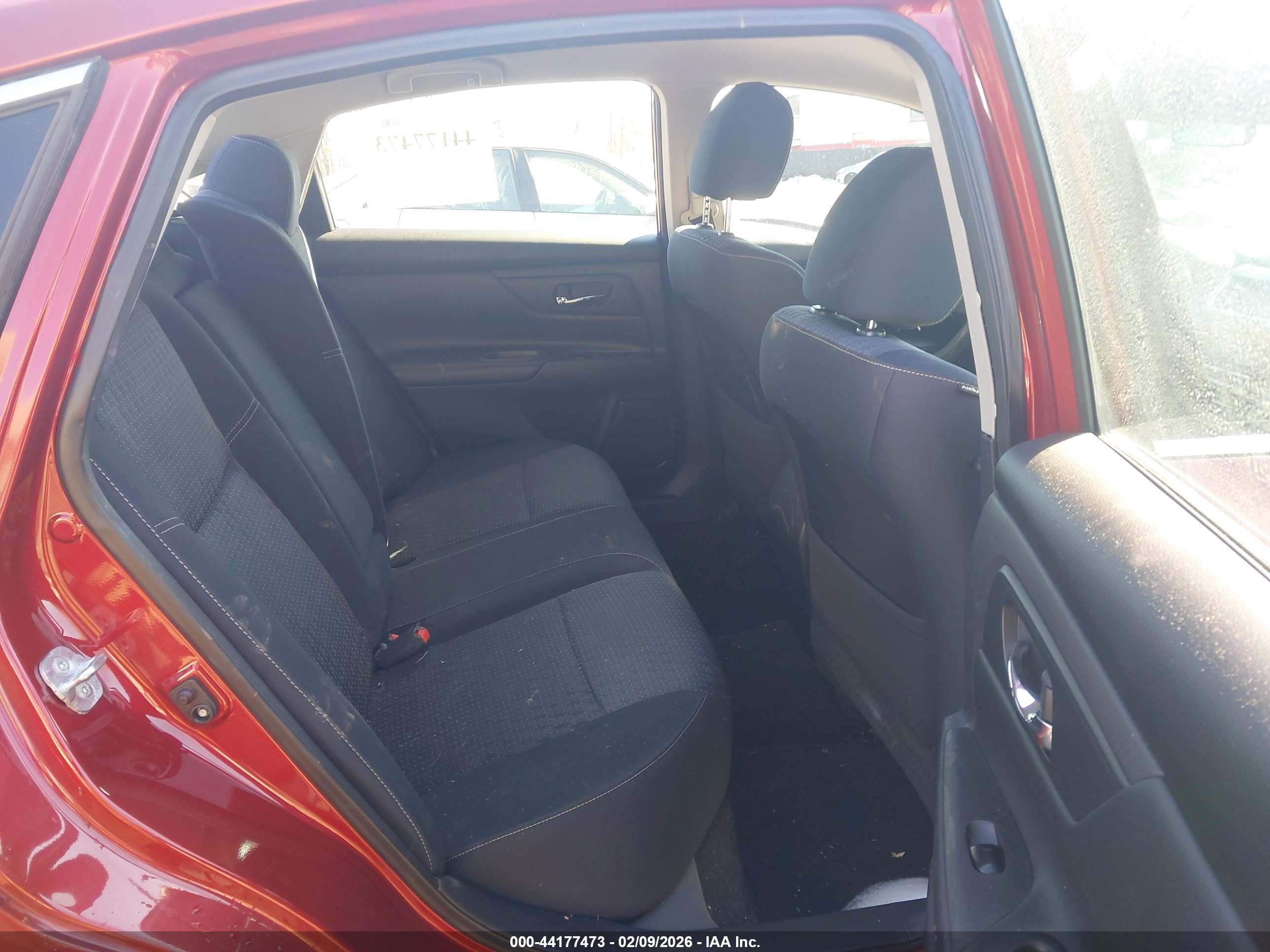 NISSAN ALTIMA image 8