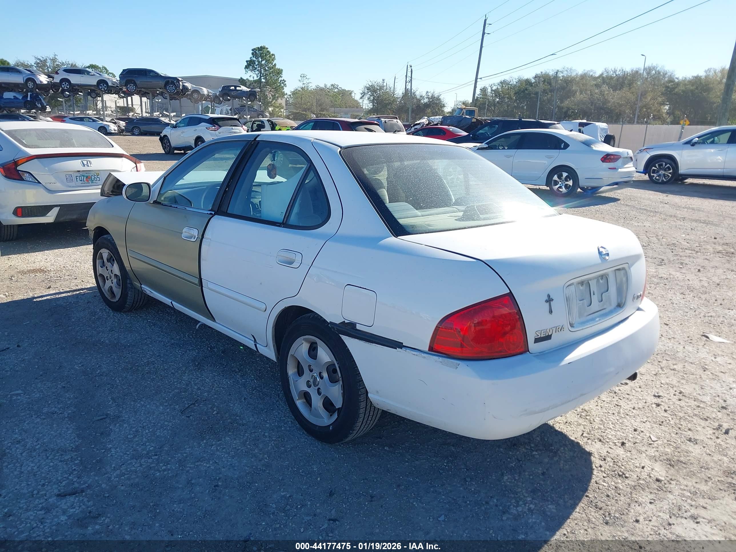 NISSAN SENTRA image 3