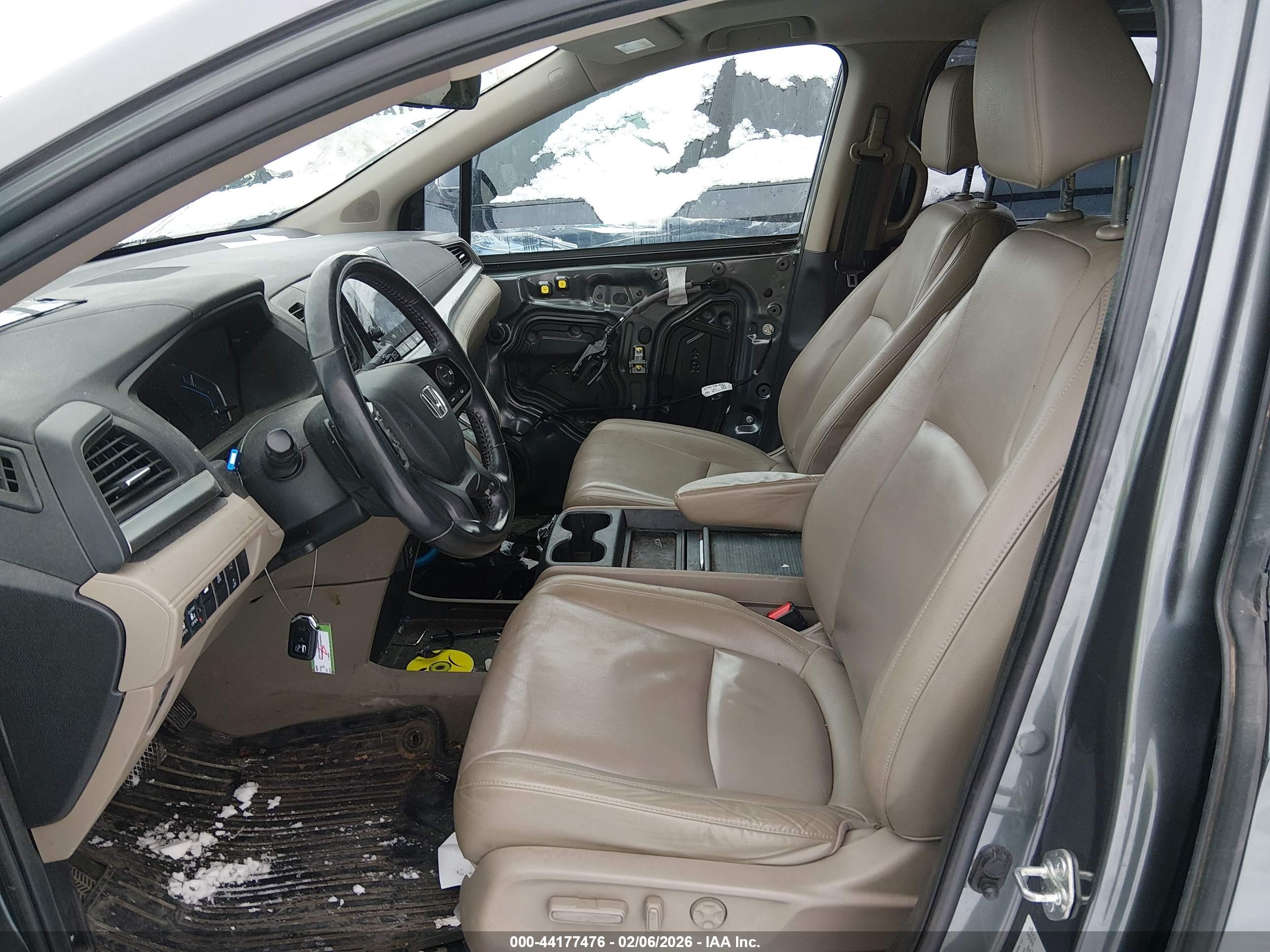 HONDA ODYSSEY image 5