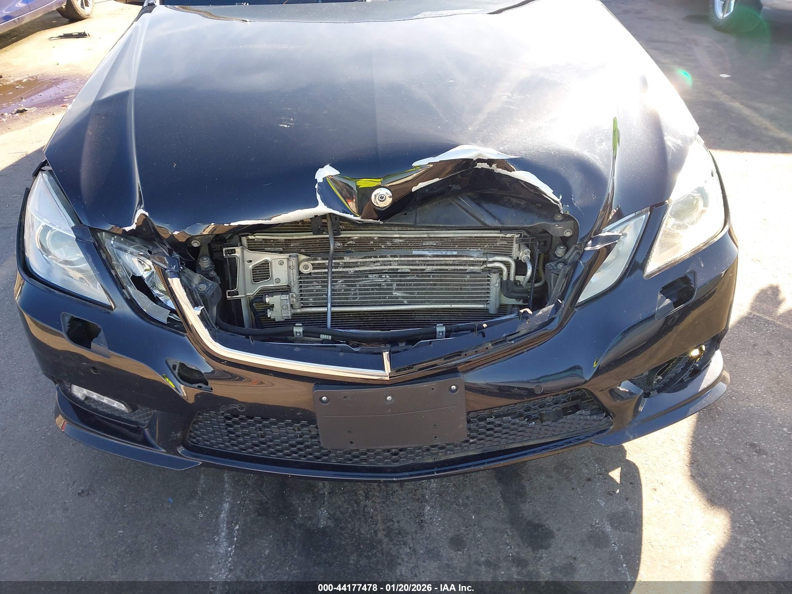 MERCEDES-BENZ E image 6