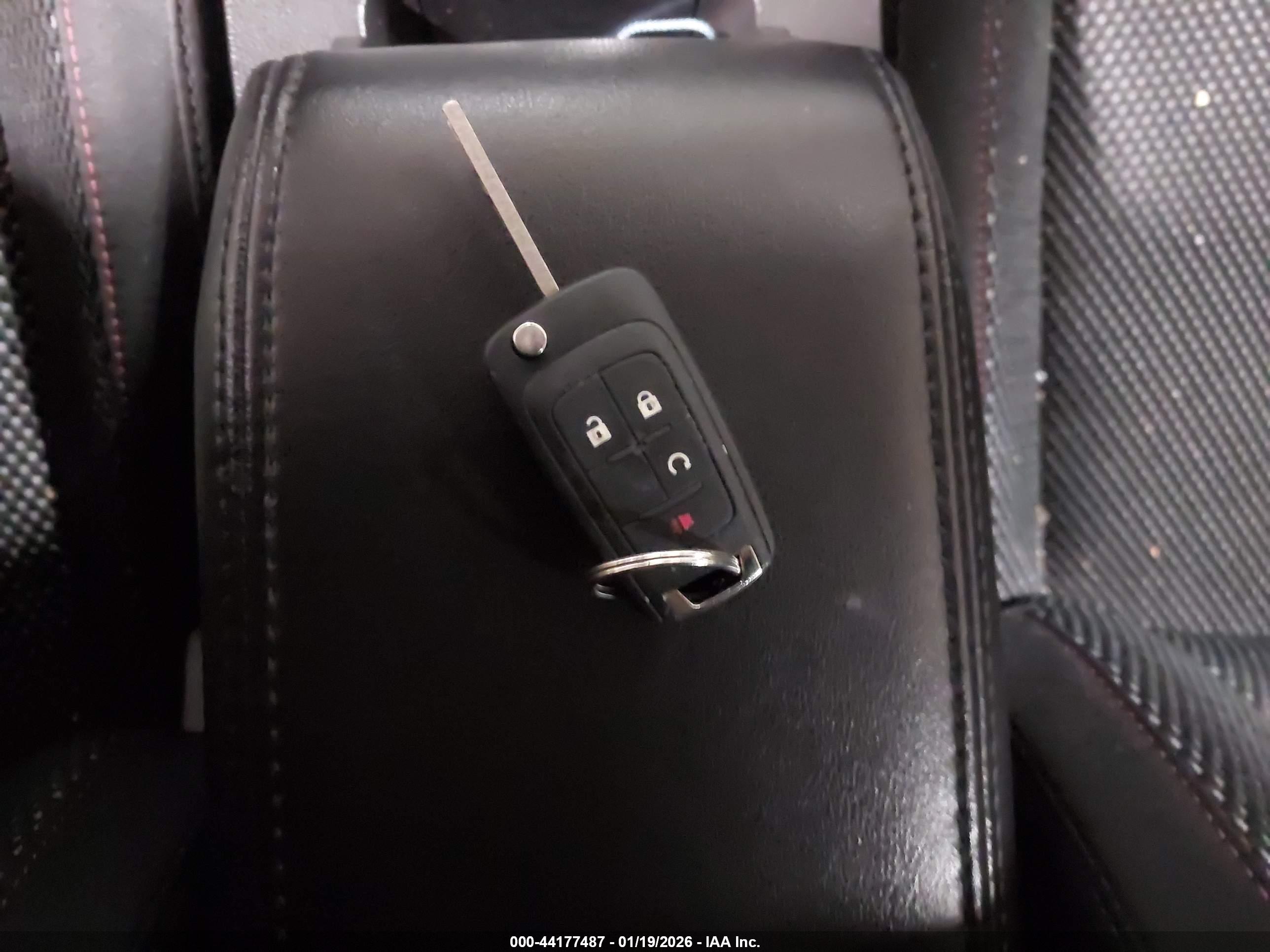 CHEVROLET EQUINOX image 11