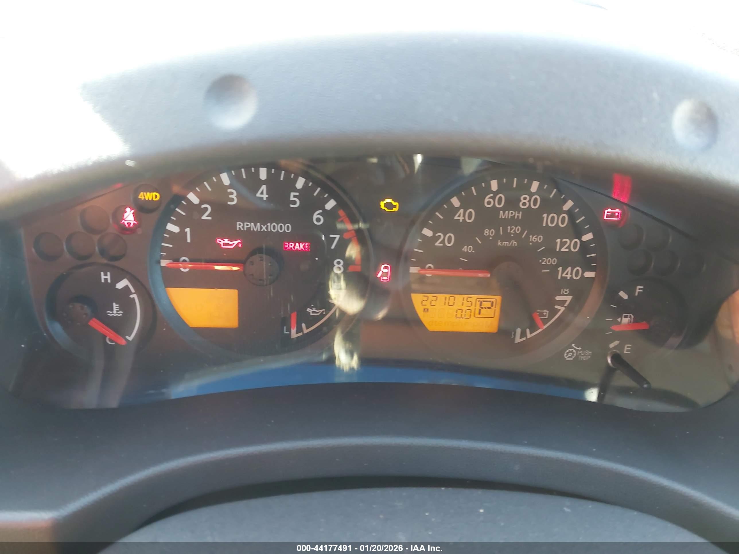 NISSAN FRONTIER image 7