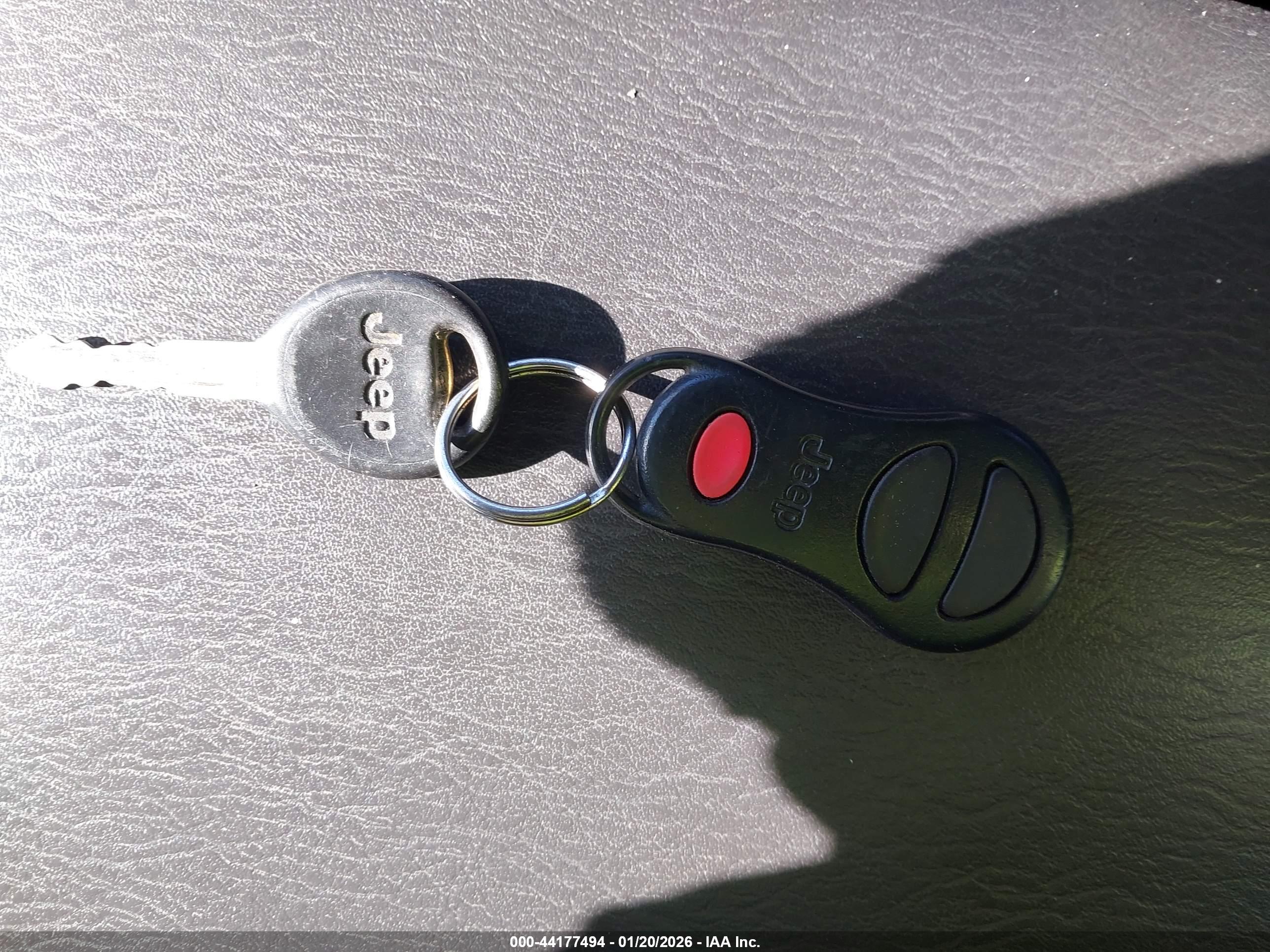 JEEP GRAND image 11