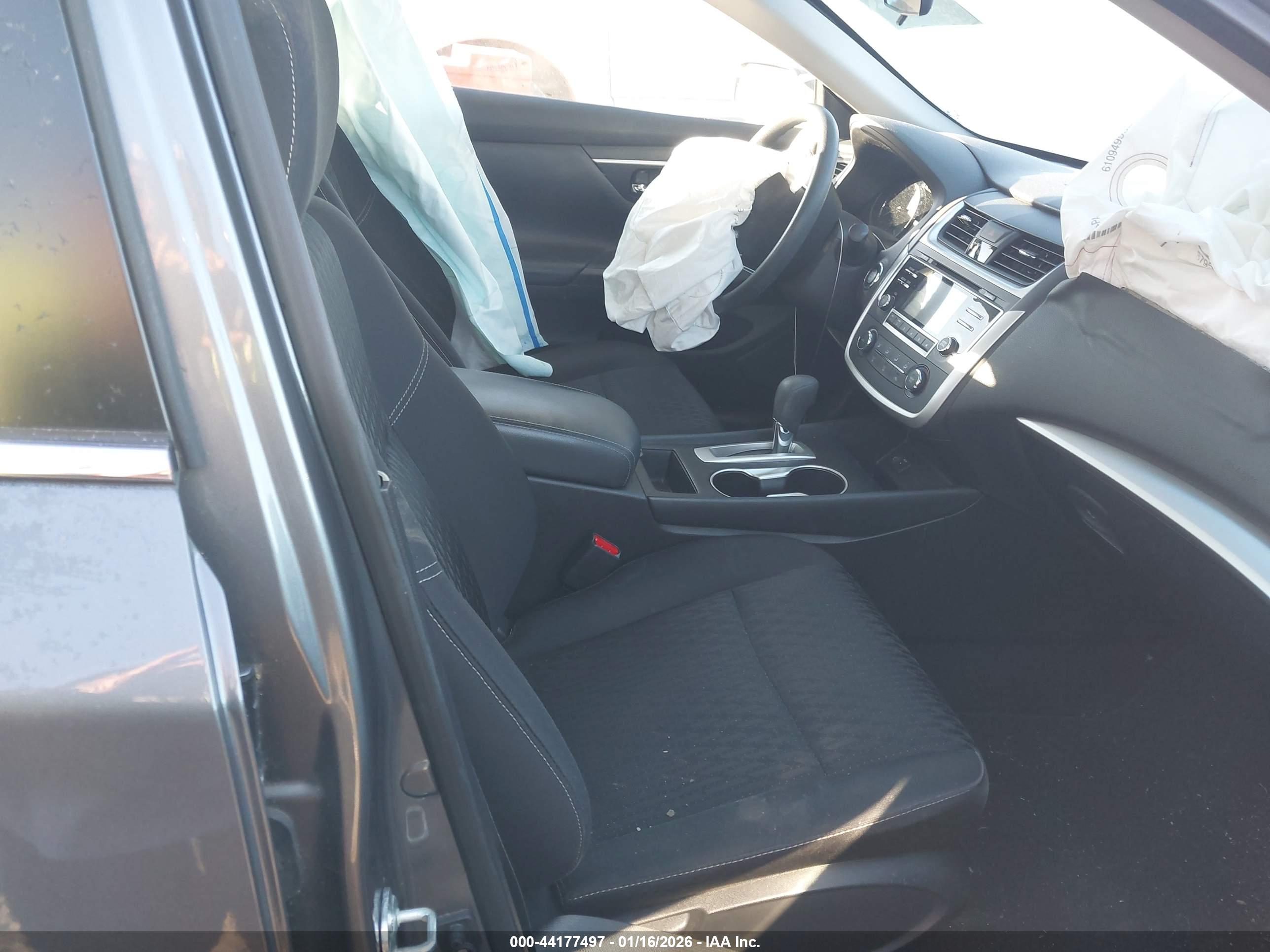 NISSAN ALTIMA image 5