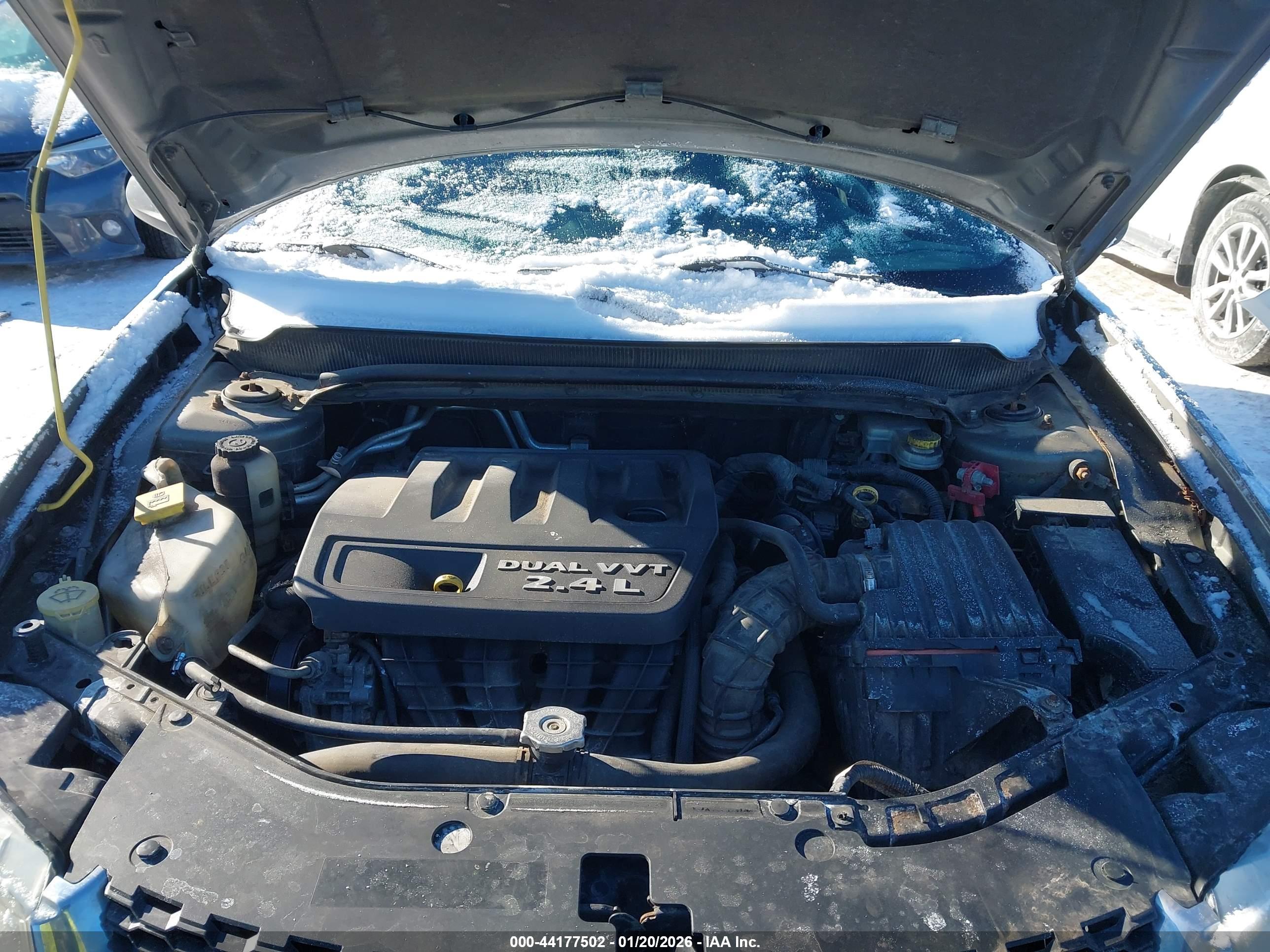 DODGE AVENGER image 10