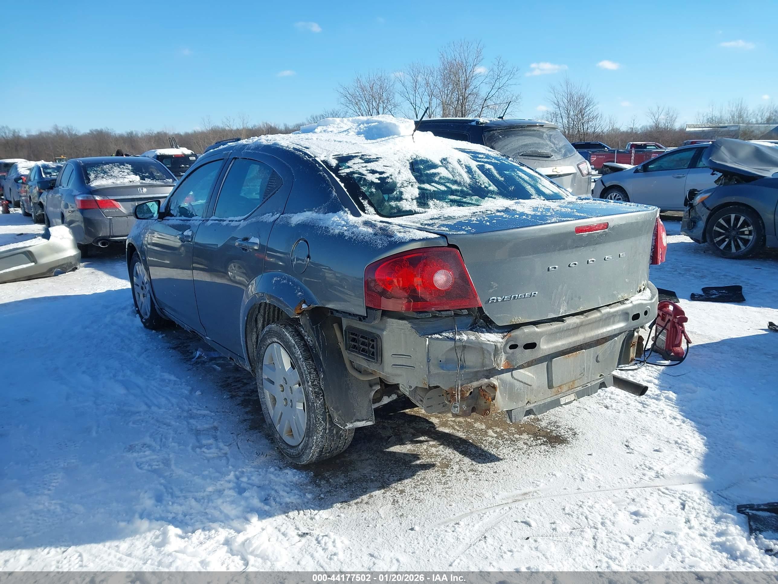 DODGE AVENGER image 3