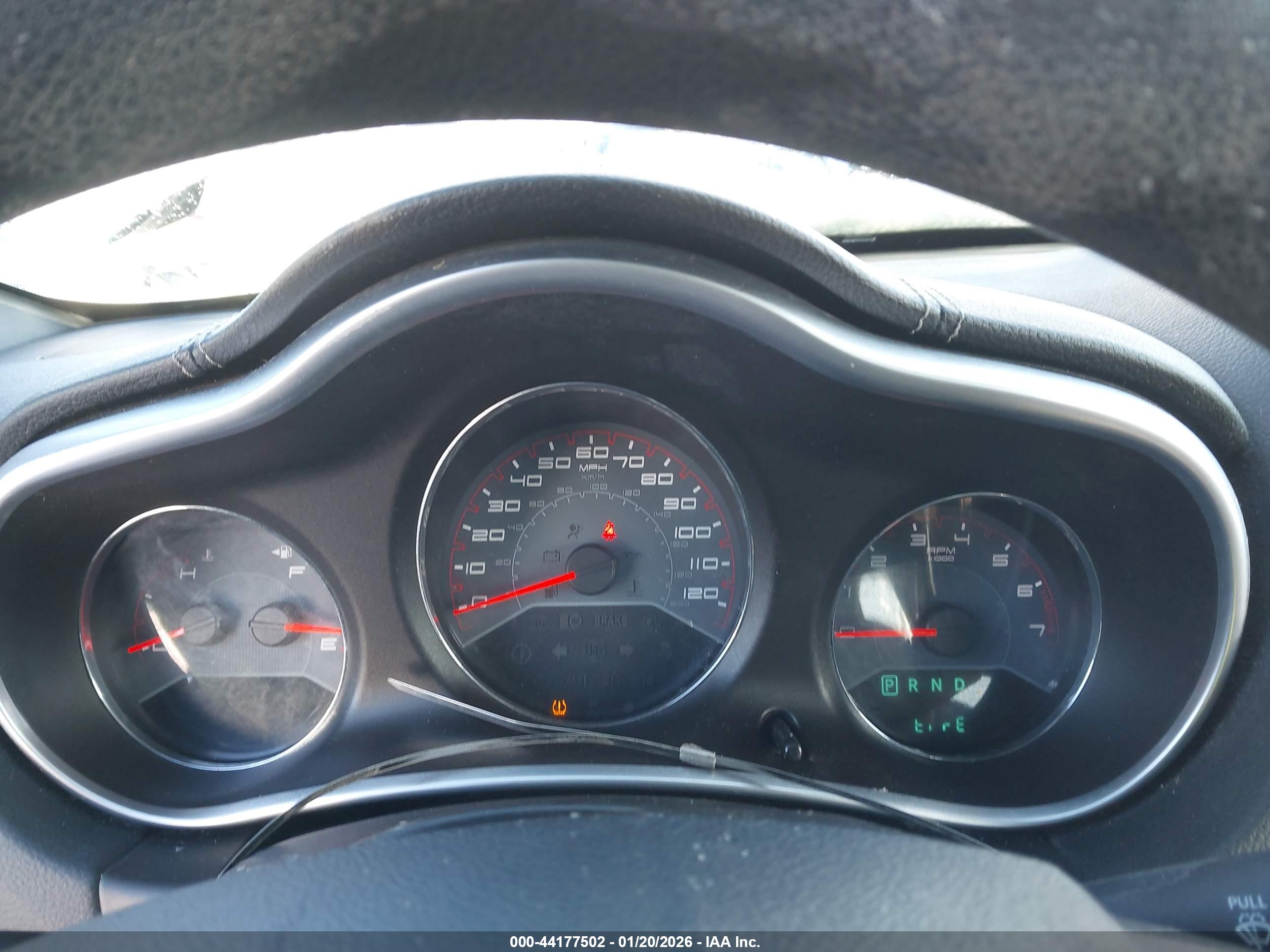 DODGE AVENGER image 7