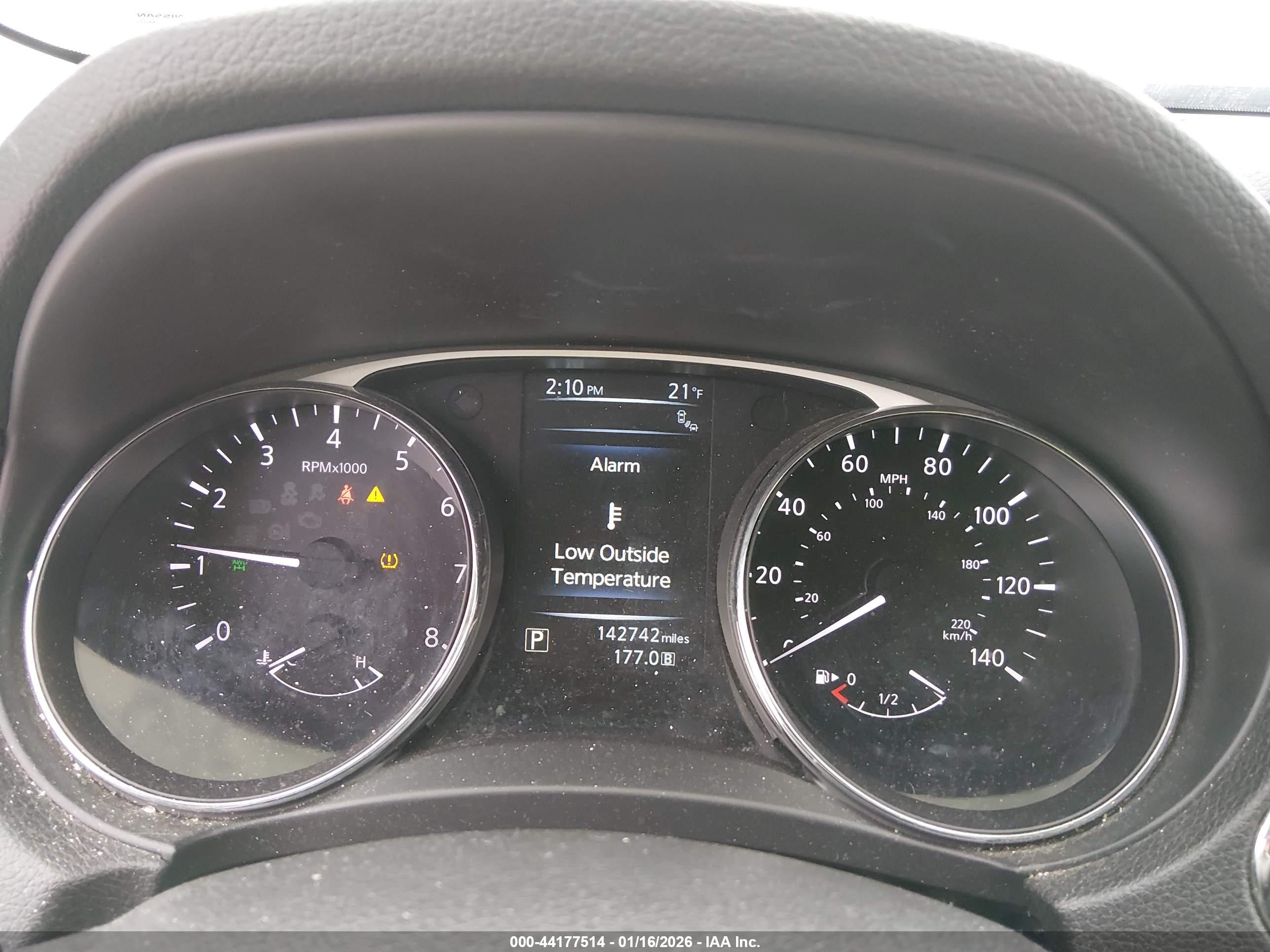 NISSAN ROGUE image 7