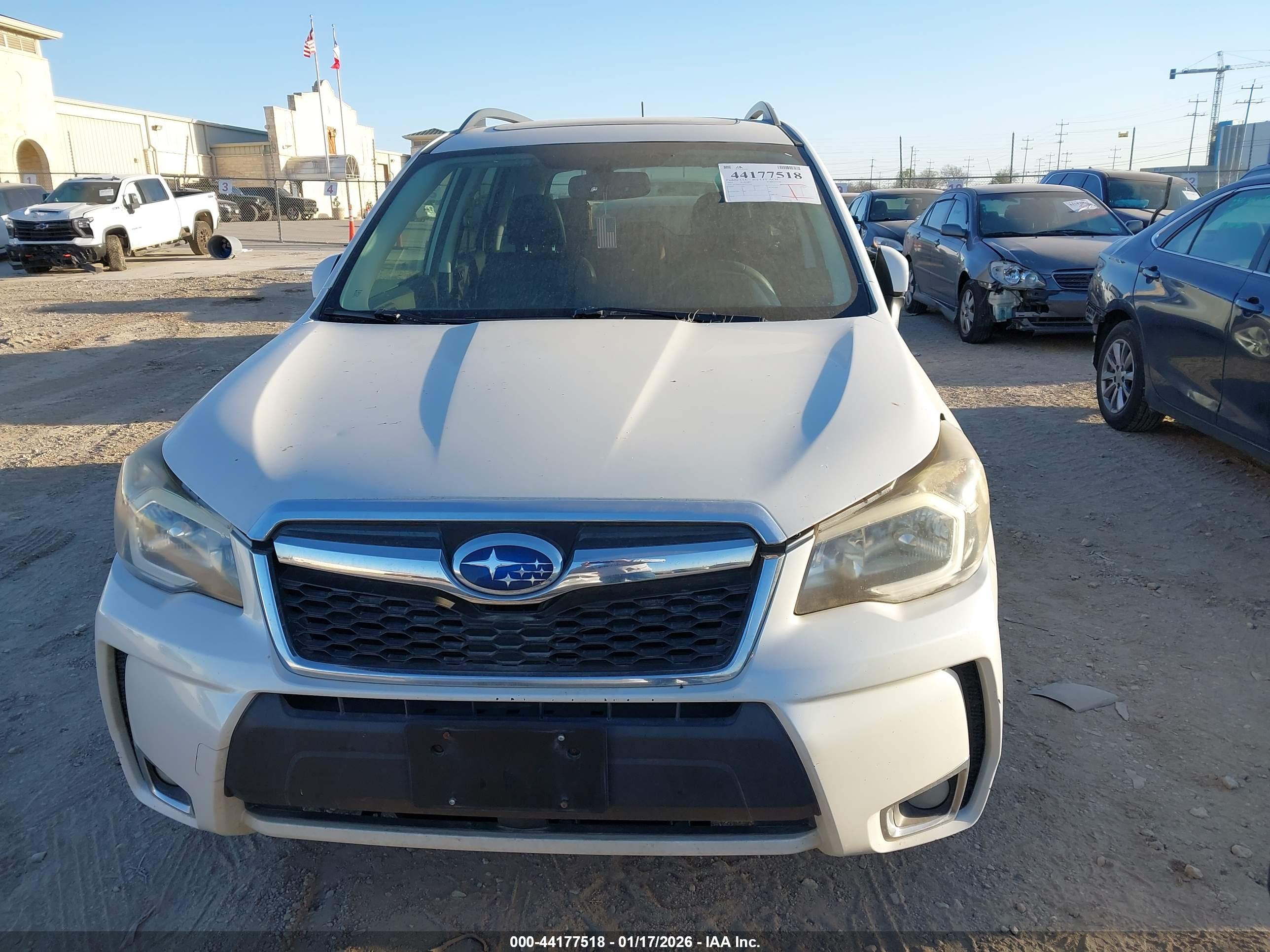 SUBARU FORESTER image 6