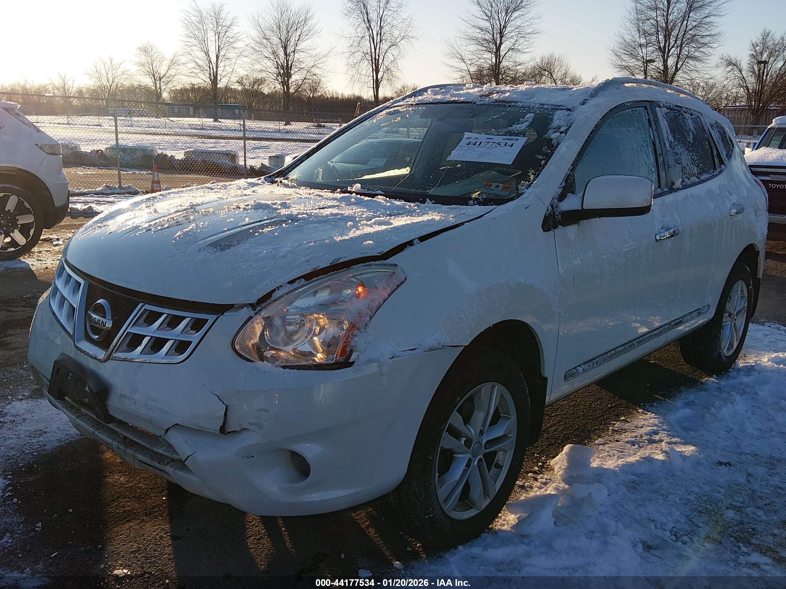 NISSAN ROGUE image 2