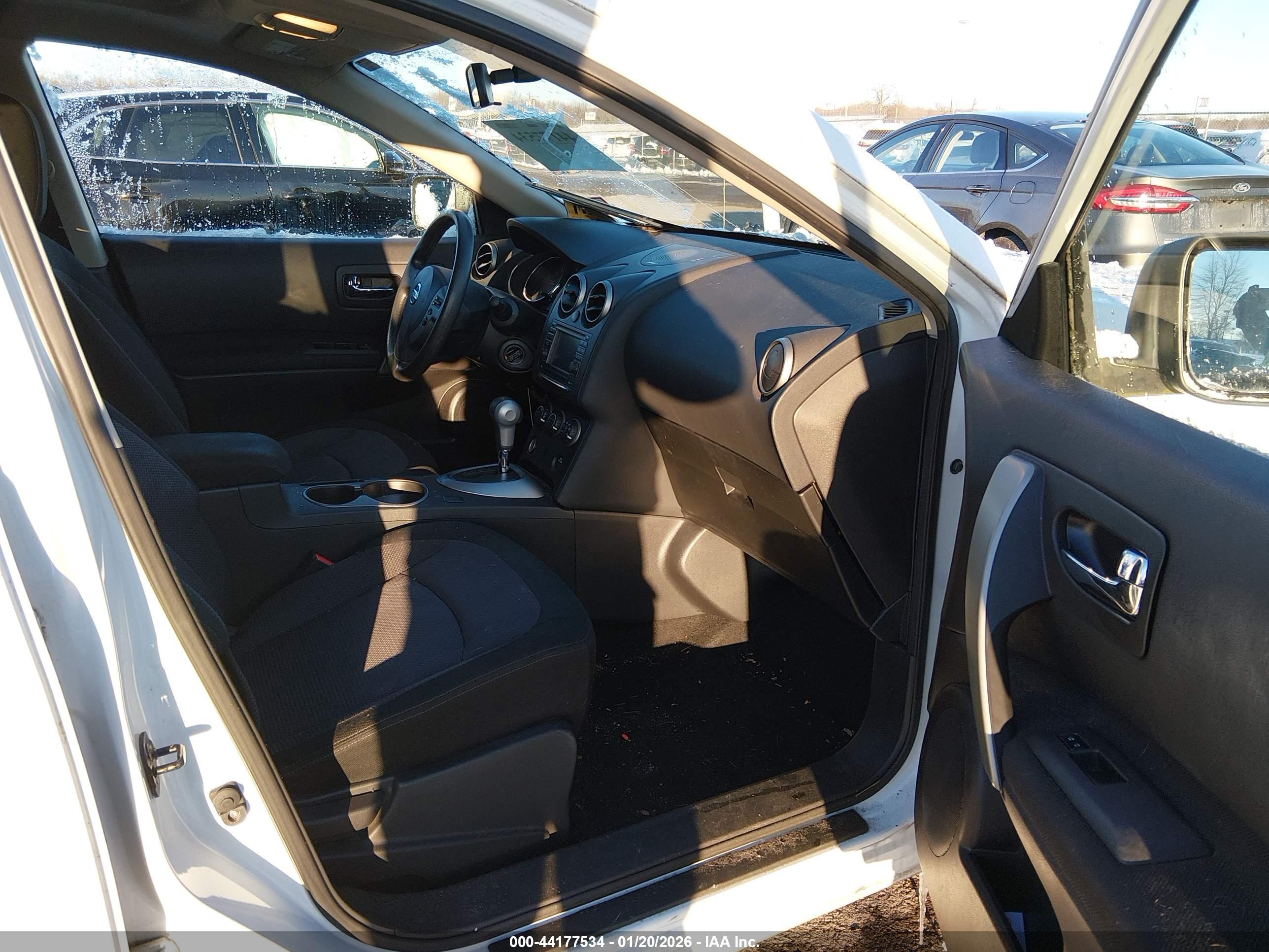 NISSAN ROGUE image 5
