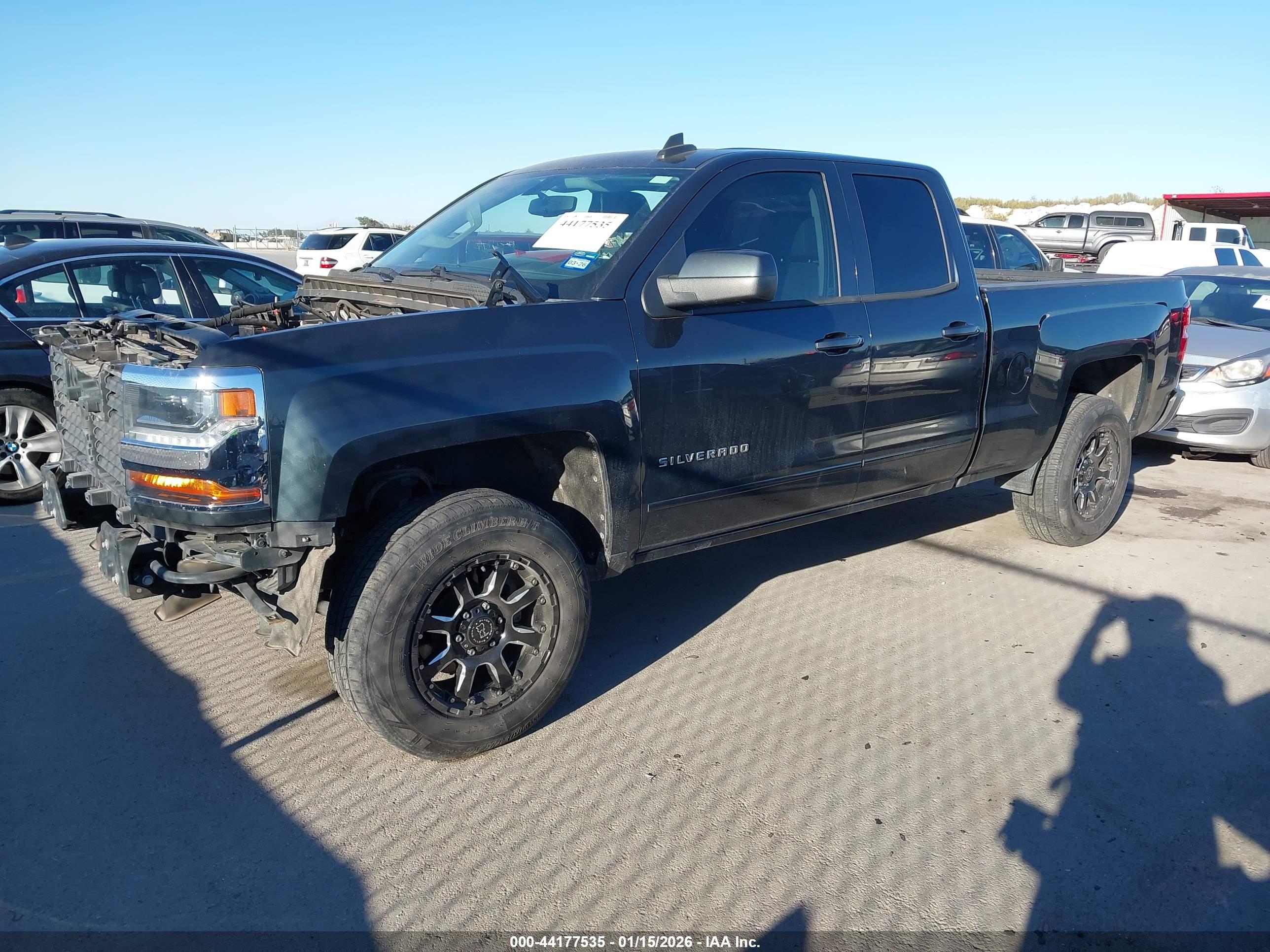 CHEVROLET SILVERADO image 2