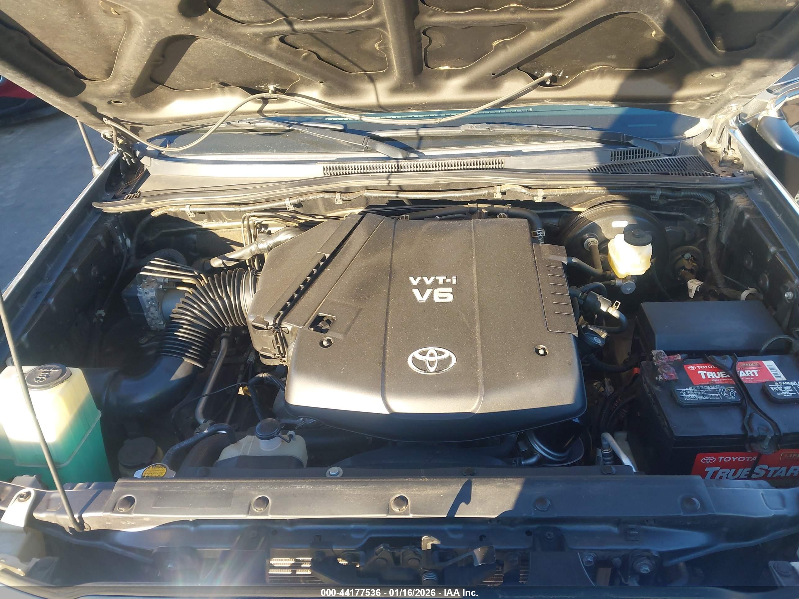 TOYOTA TACOMA image 10