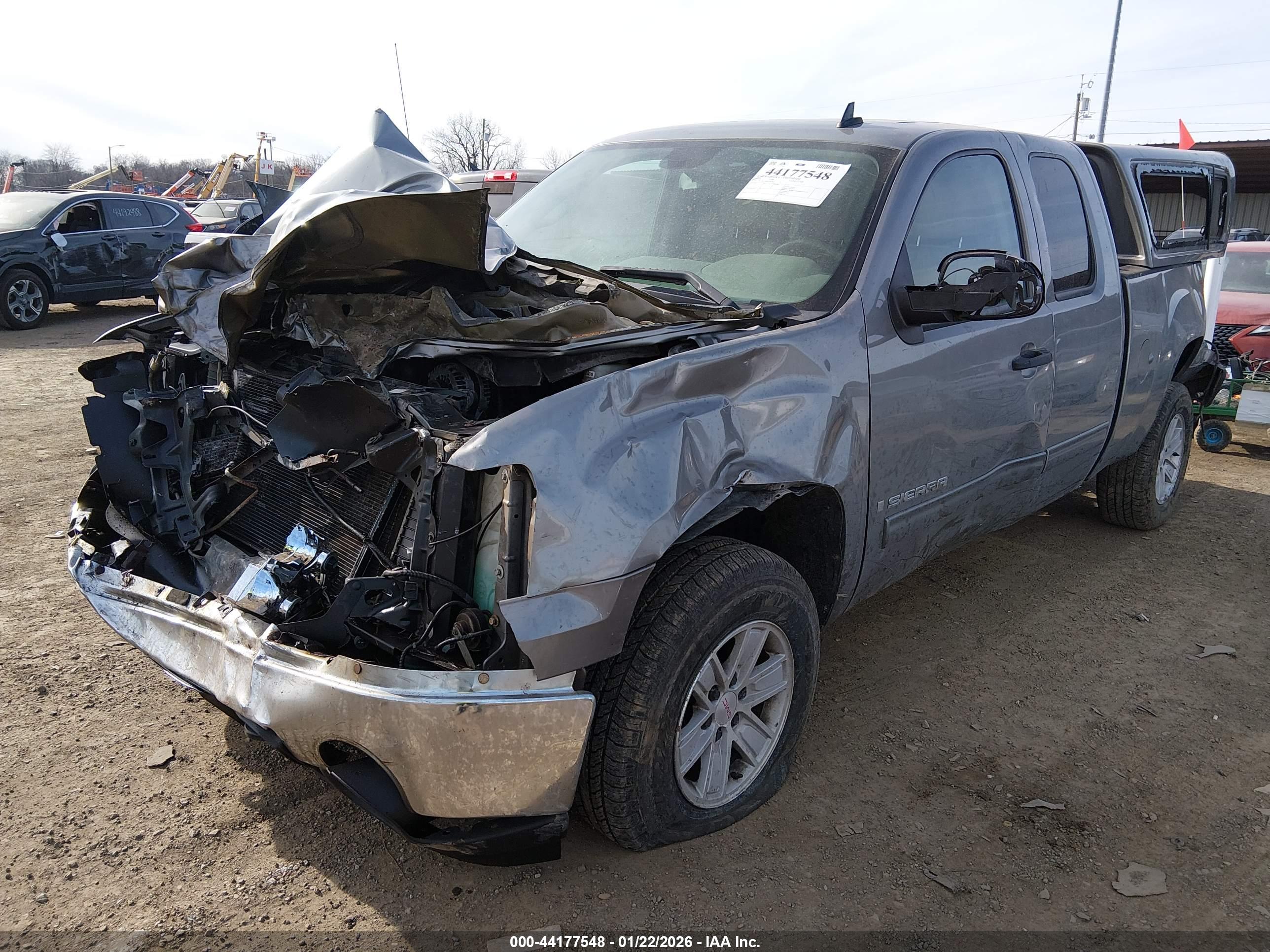 GMC SIERRA image 2