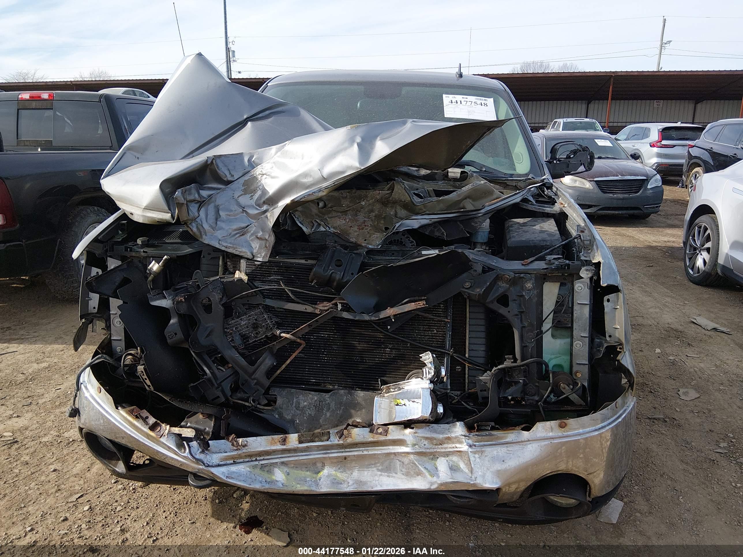 GMC SIERRA image 6