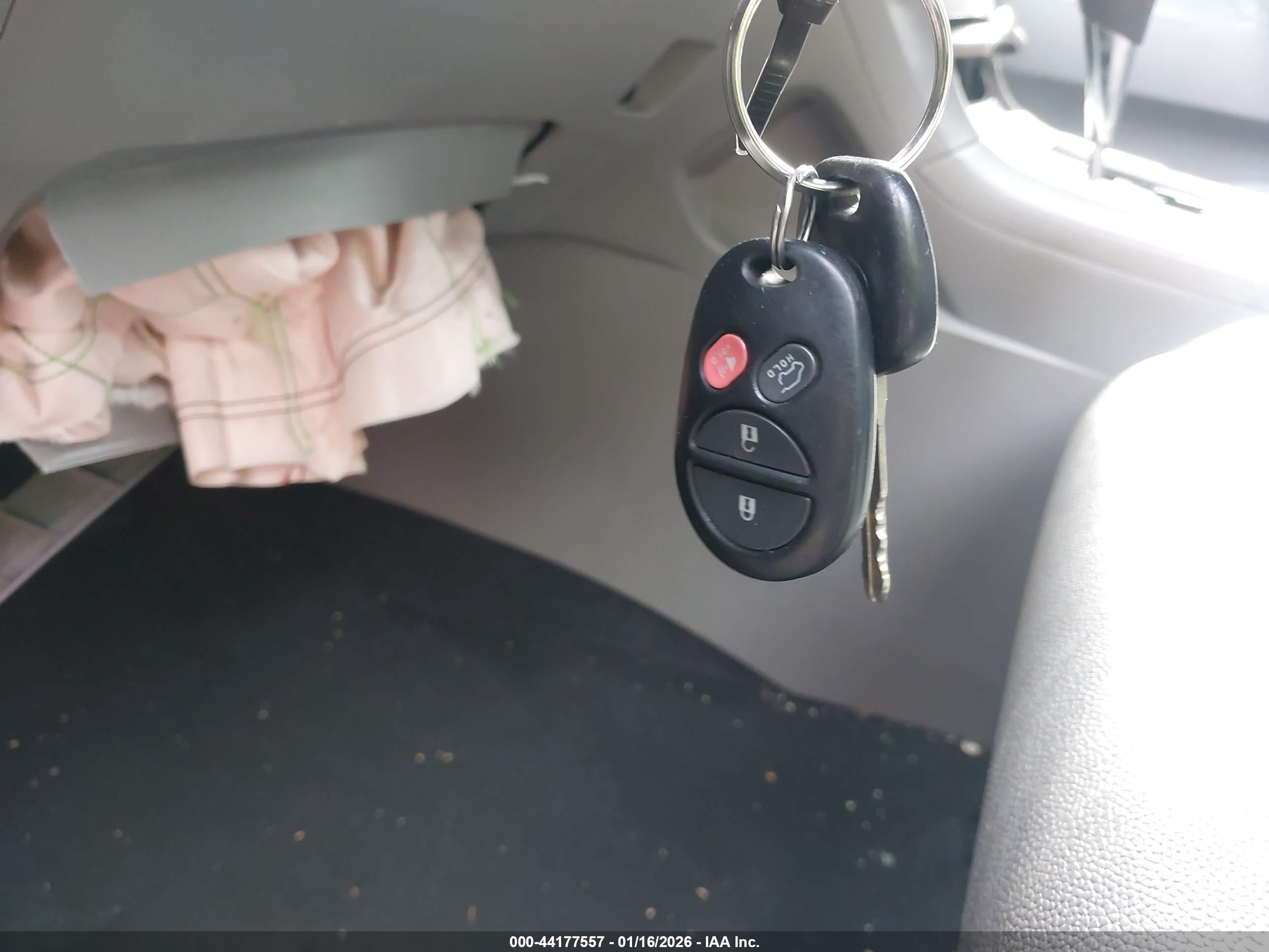 TOYOTA HIGHLANDER image 11
