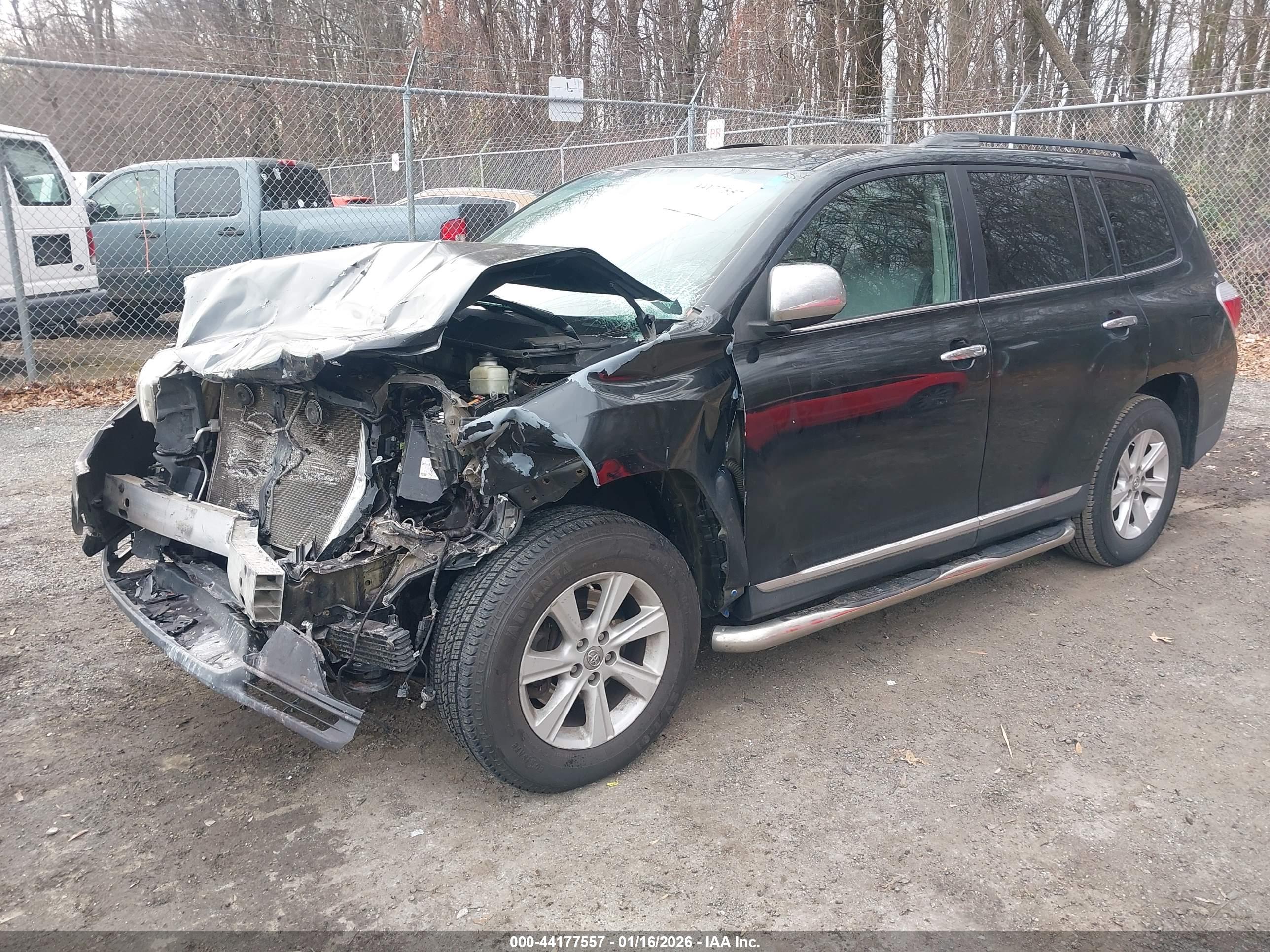TOYOTA HIGHLANDER image 2