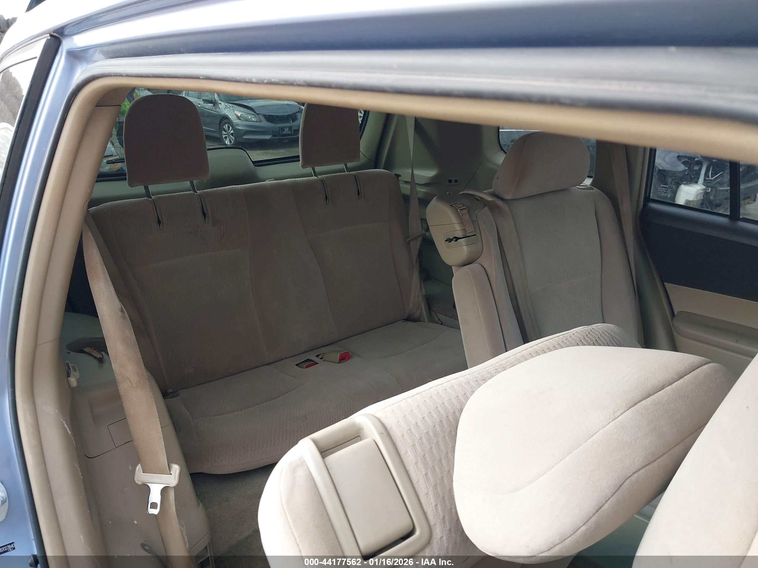 TOYOTA HIGHLANDER image 8