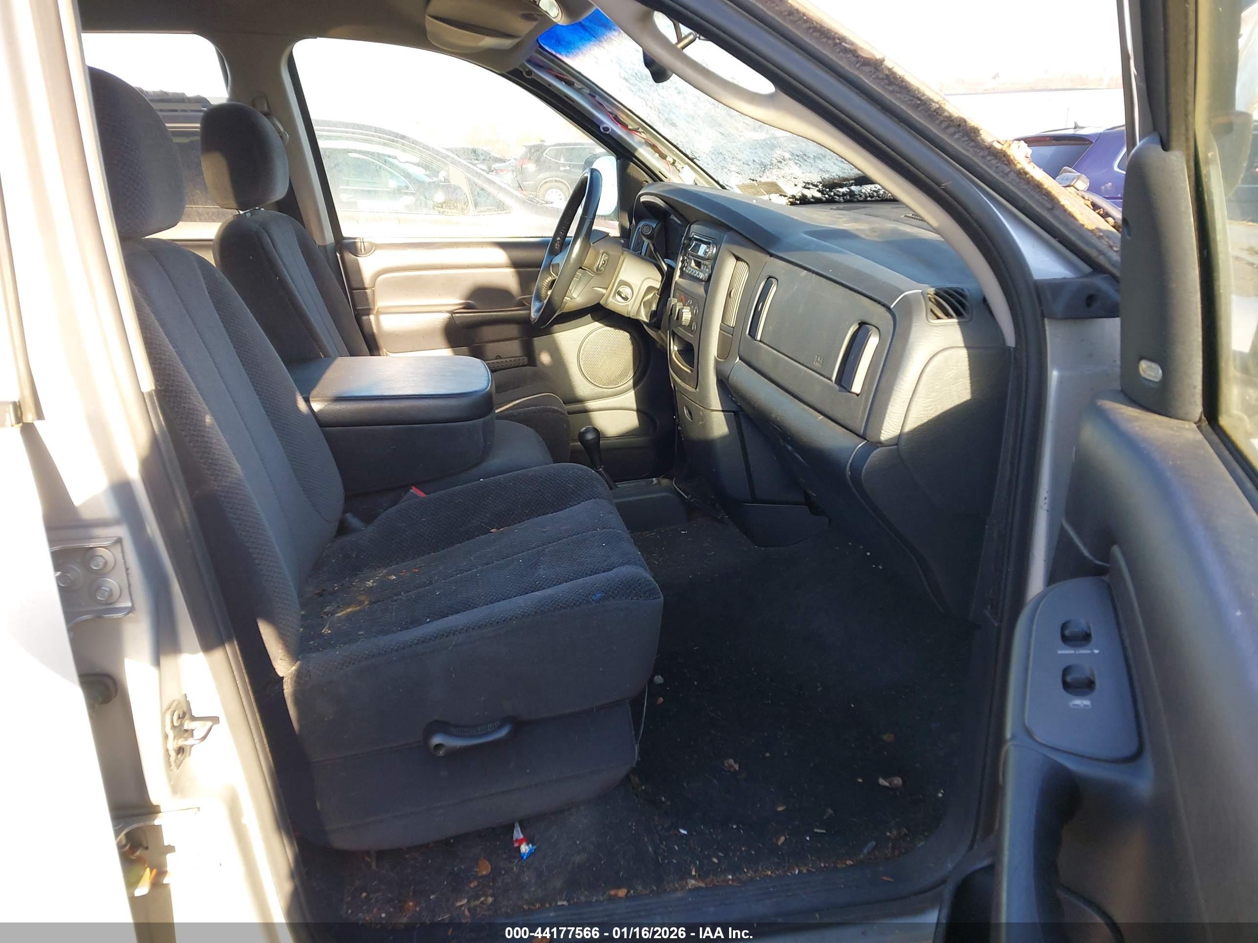 DODGE RAM image 5