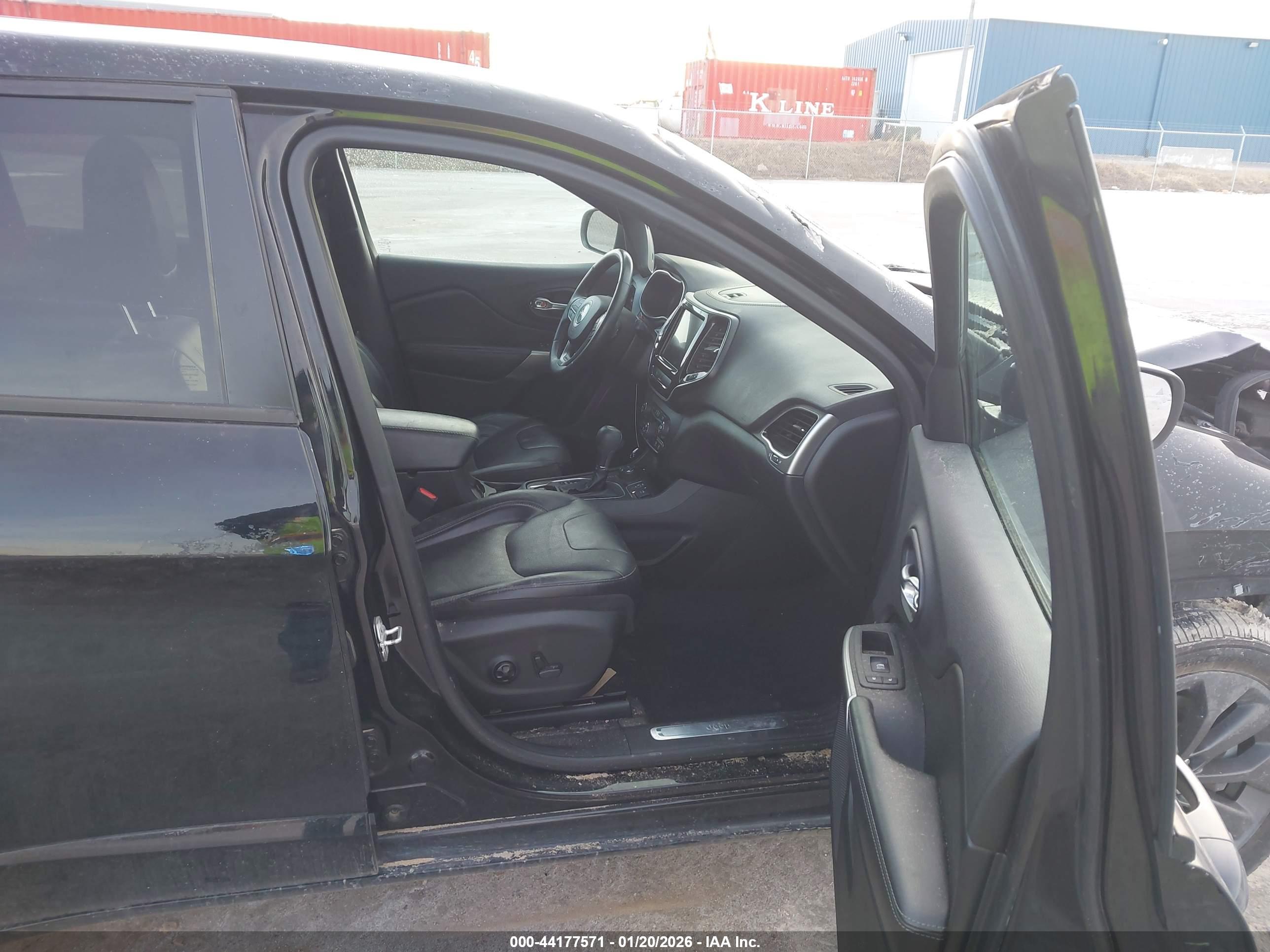 JEEP CHEROKEE image 5