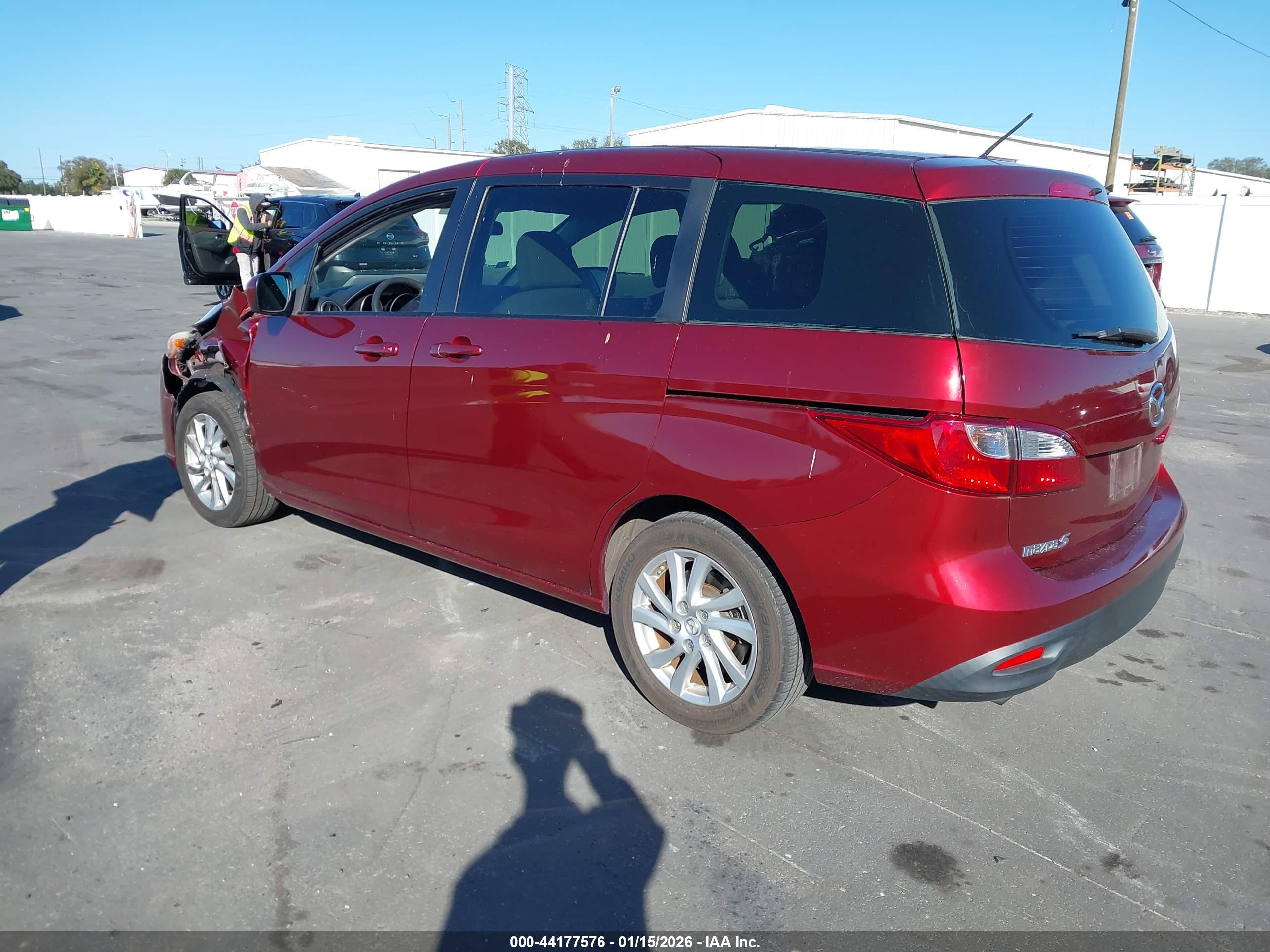 MAZDA MAZDA5 image 3