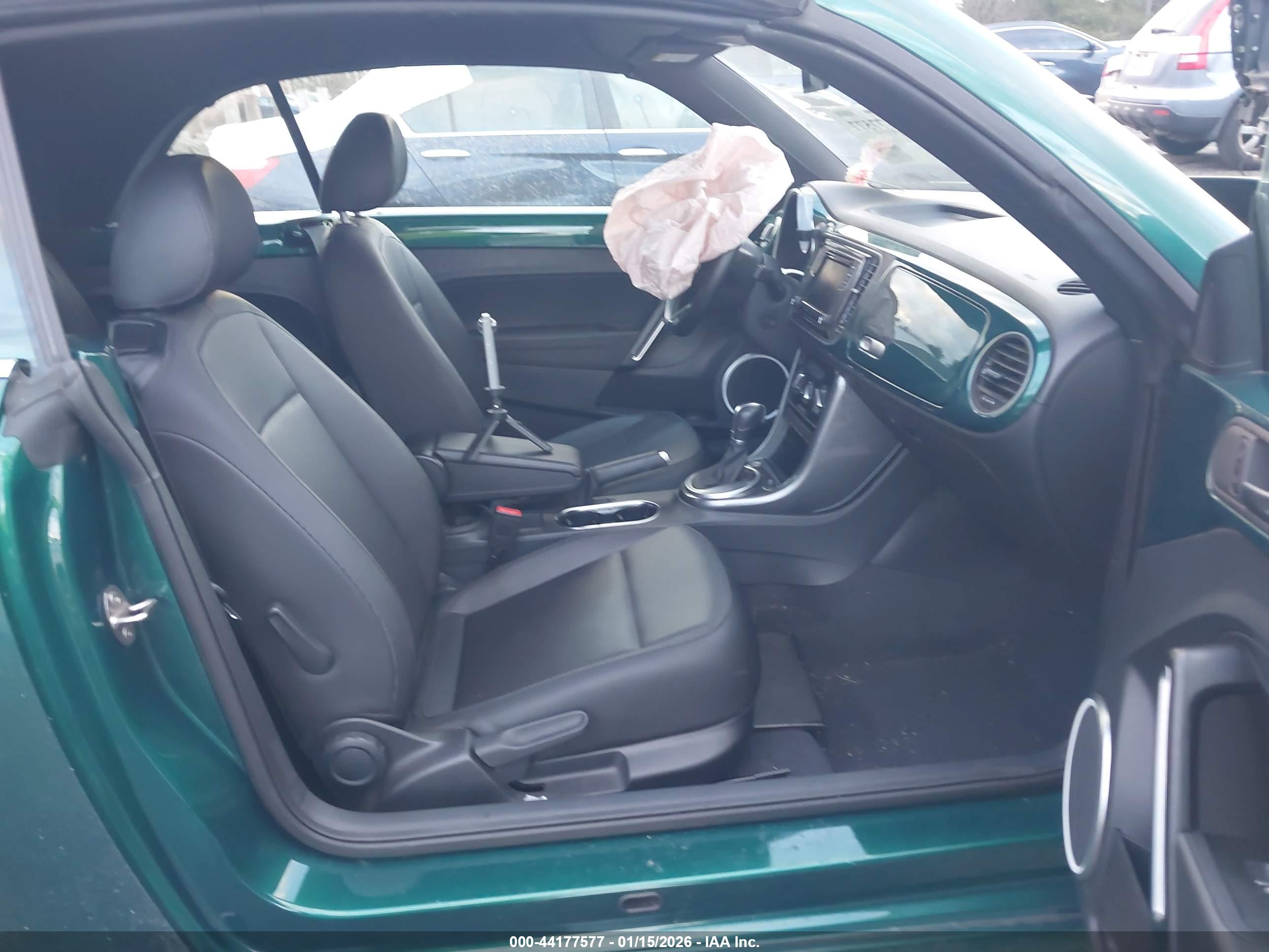VOLKSWAGEN BEETLE image 5