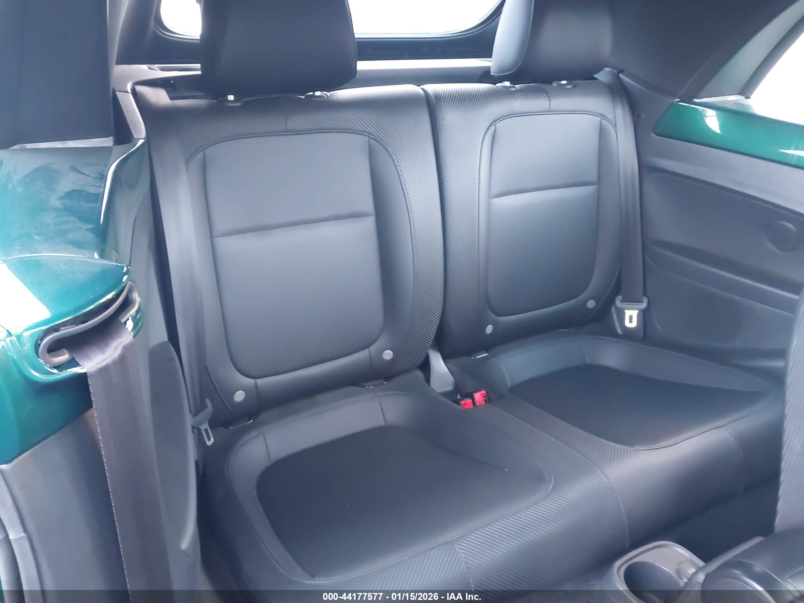 VOLKSWAGEN BEETLE image 8