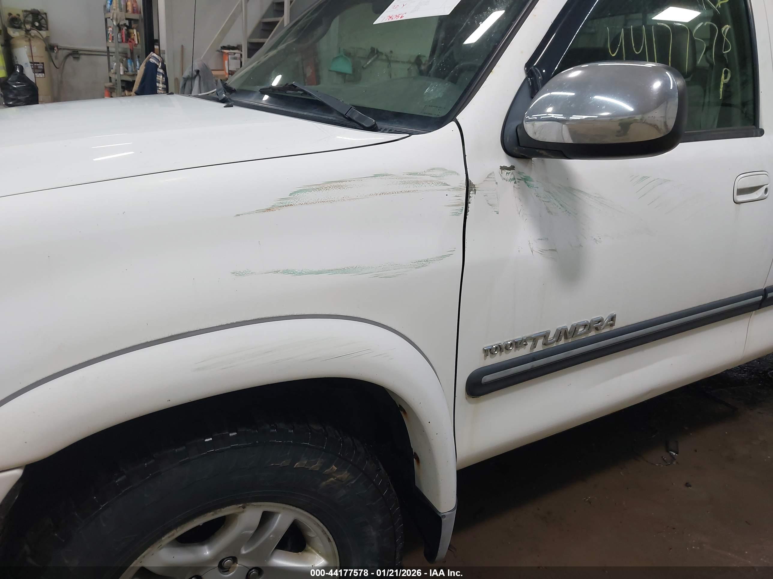 TOYOTA TUNDRA image 6