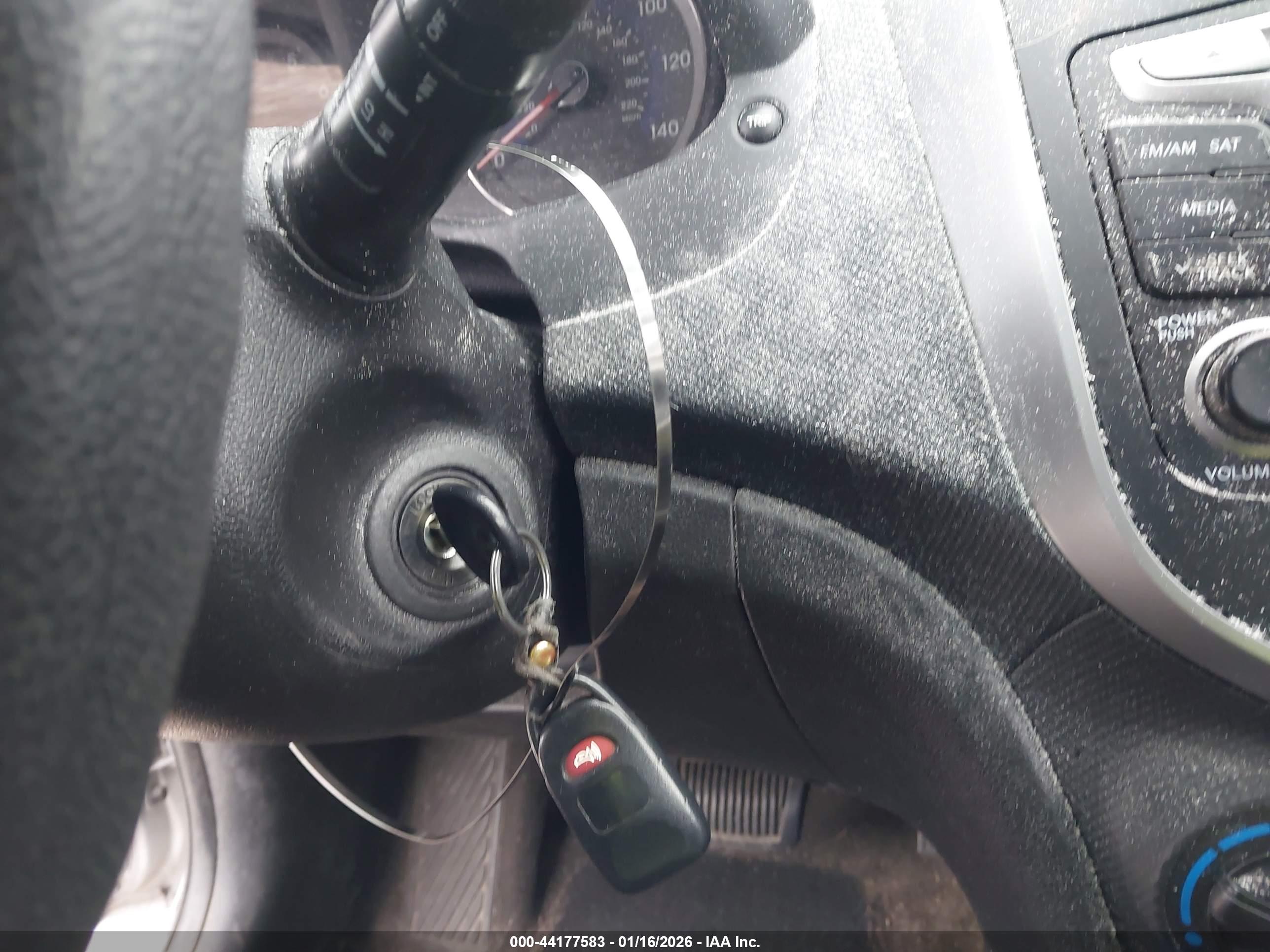 HYUNDAI ACCENT image 11