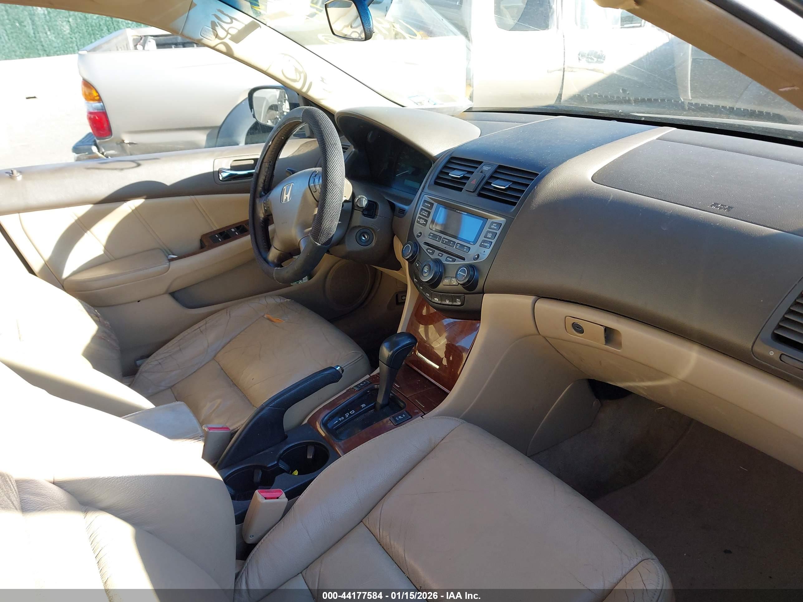 HONDA ACCORD image 5