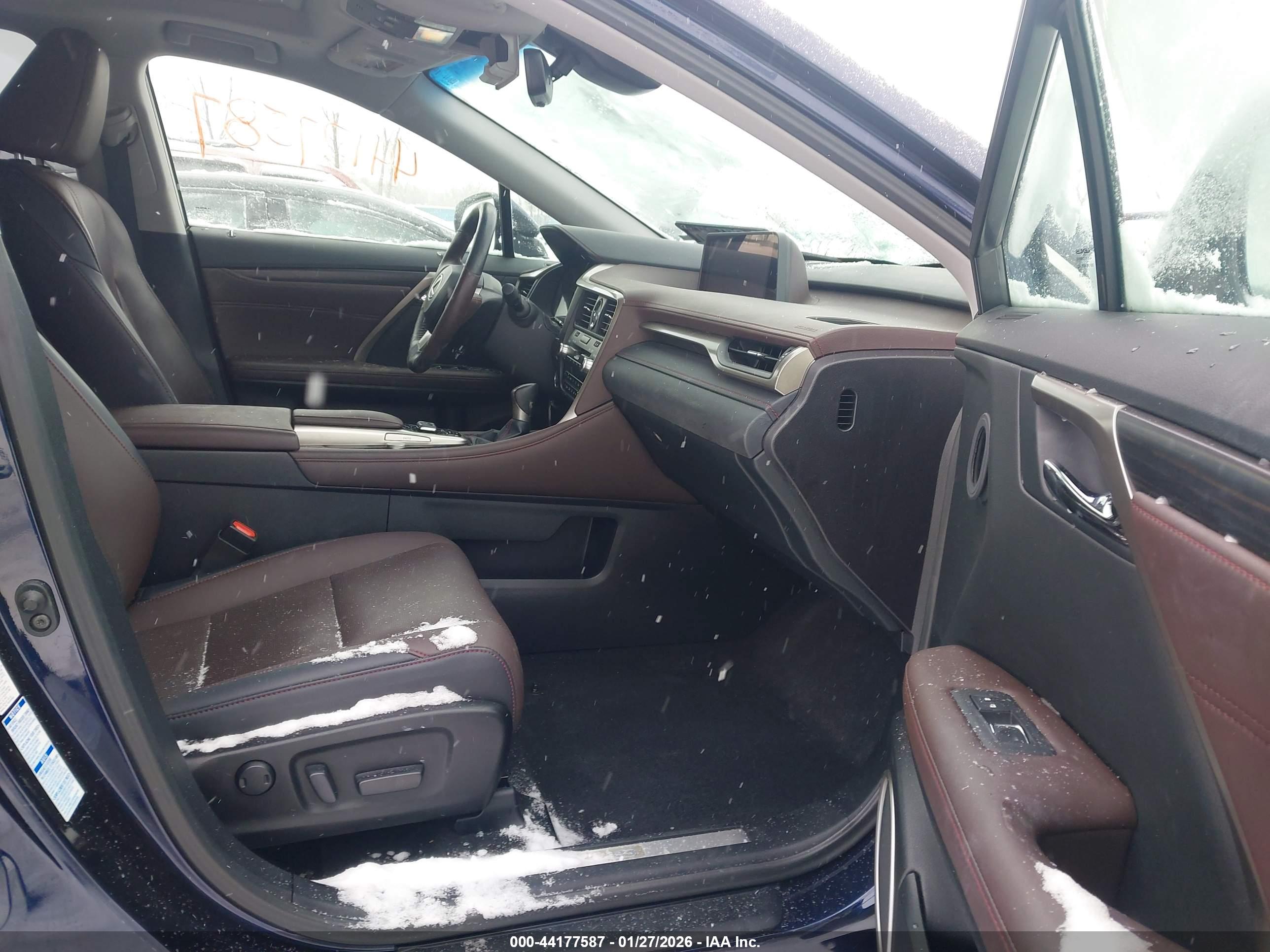 LEXUS RX image 5