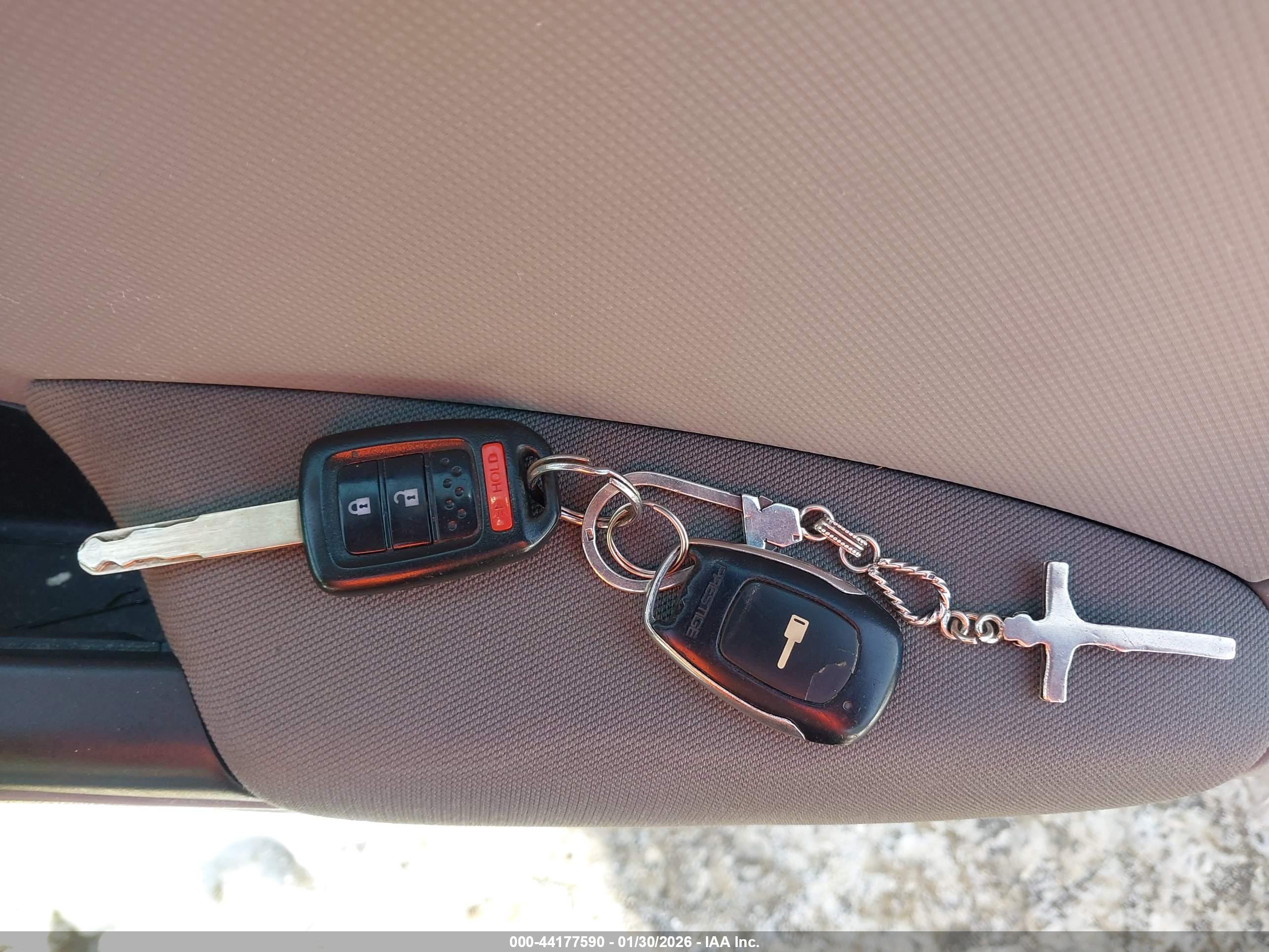 HONDA CR-V image 11